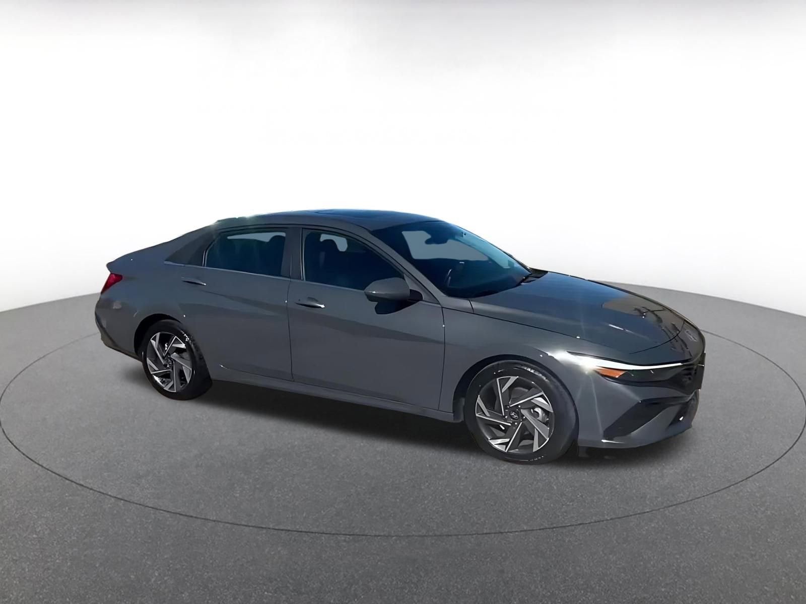 Thumbnail: 2025 Hyundai Elantra - 2