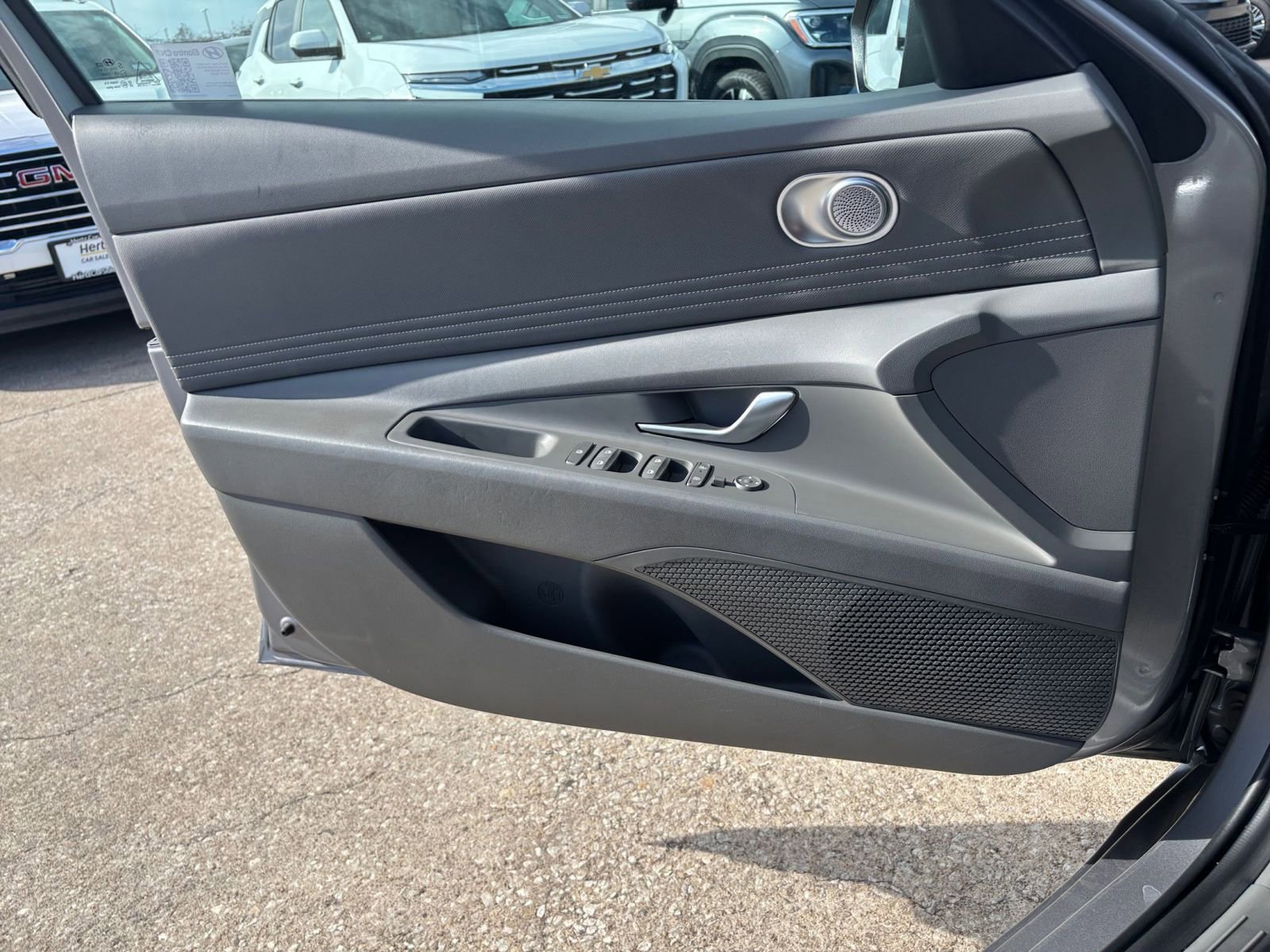 Thumbnail: 2025 Hyundai Elantra - 18