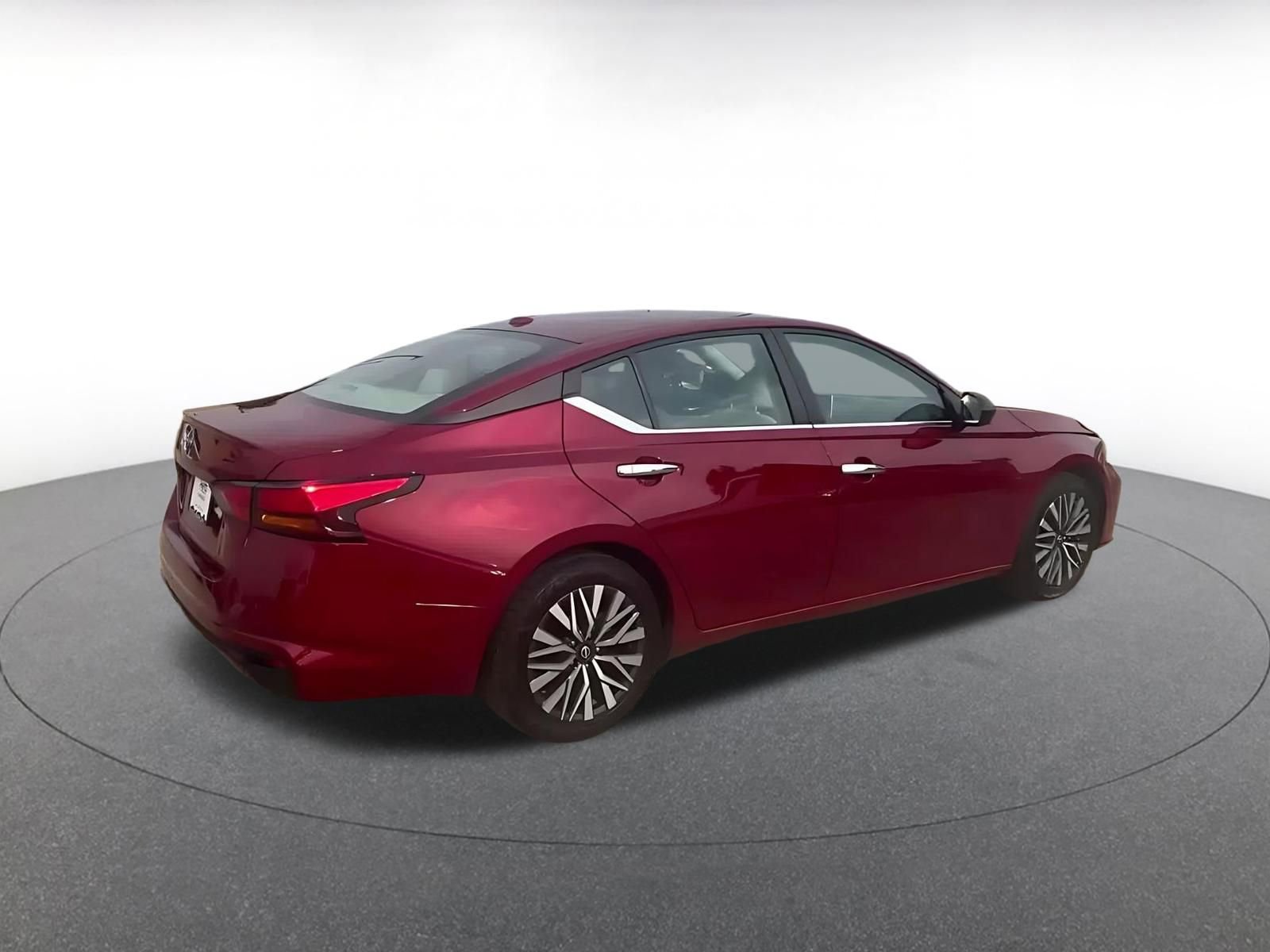 Thumbnail: 2025 Nissan Altima - 14