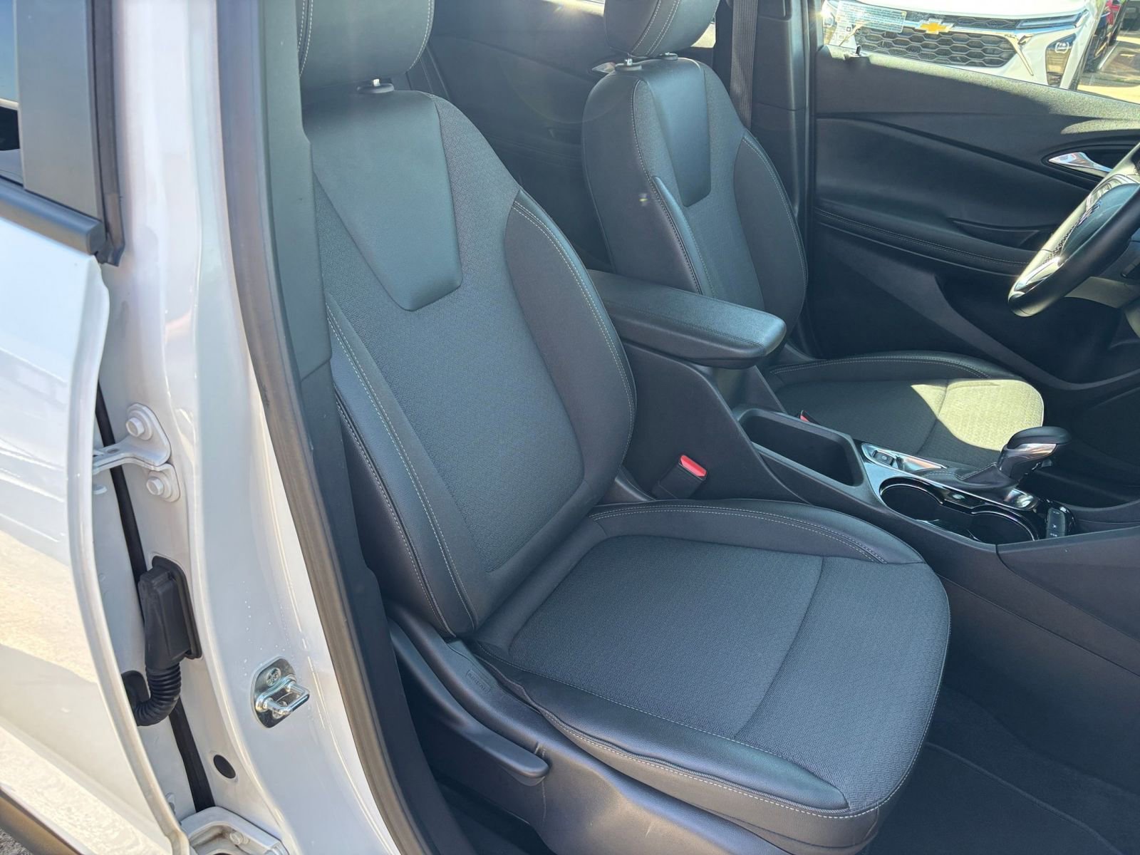 Thumbnail: 2025 Buick Encore GX - 35