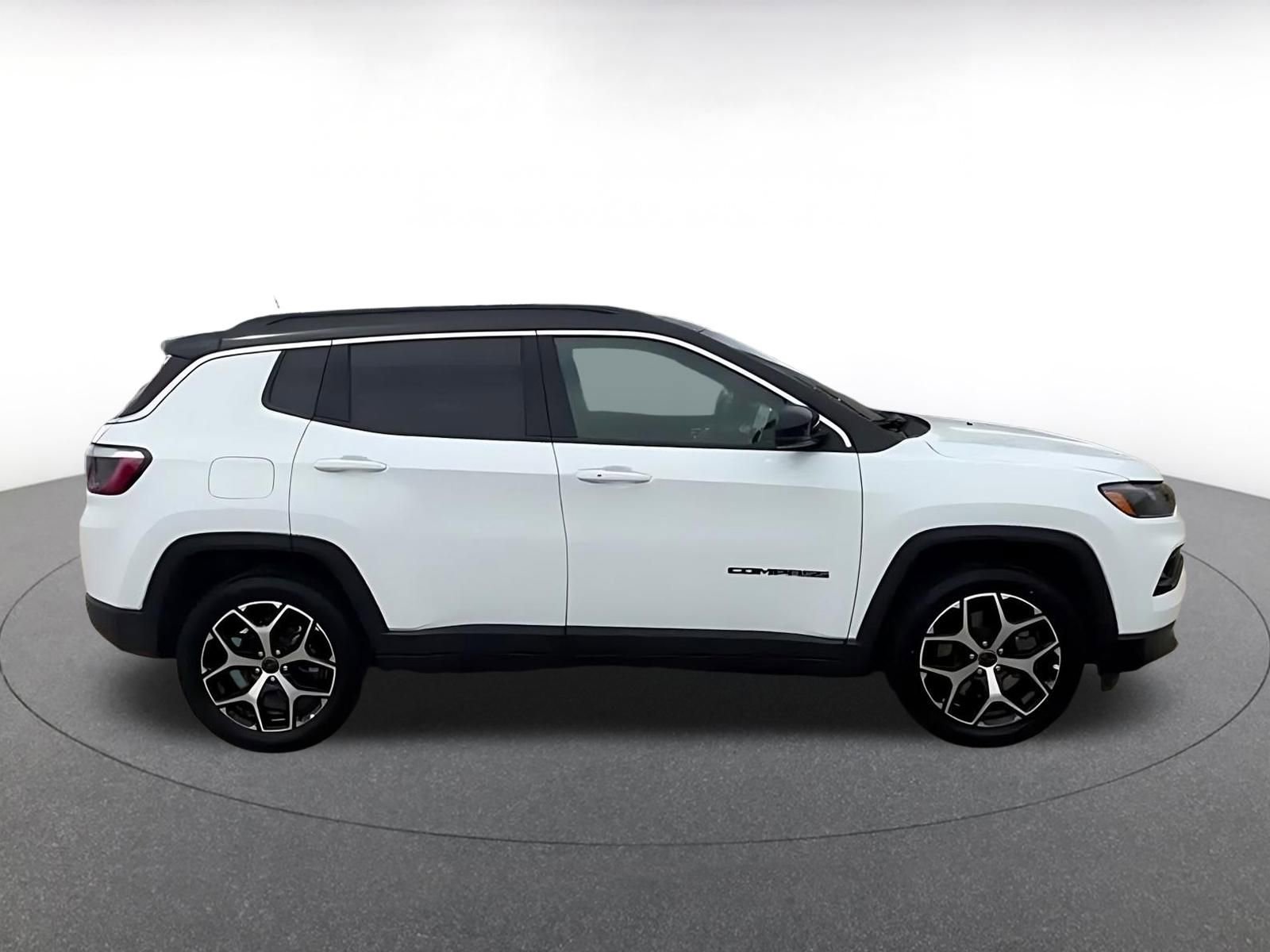 Thumbnail: 2025 Jeep Compass - 15