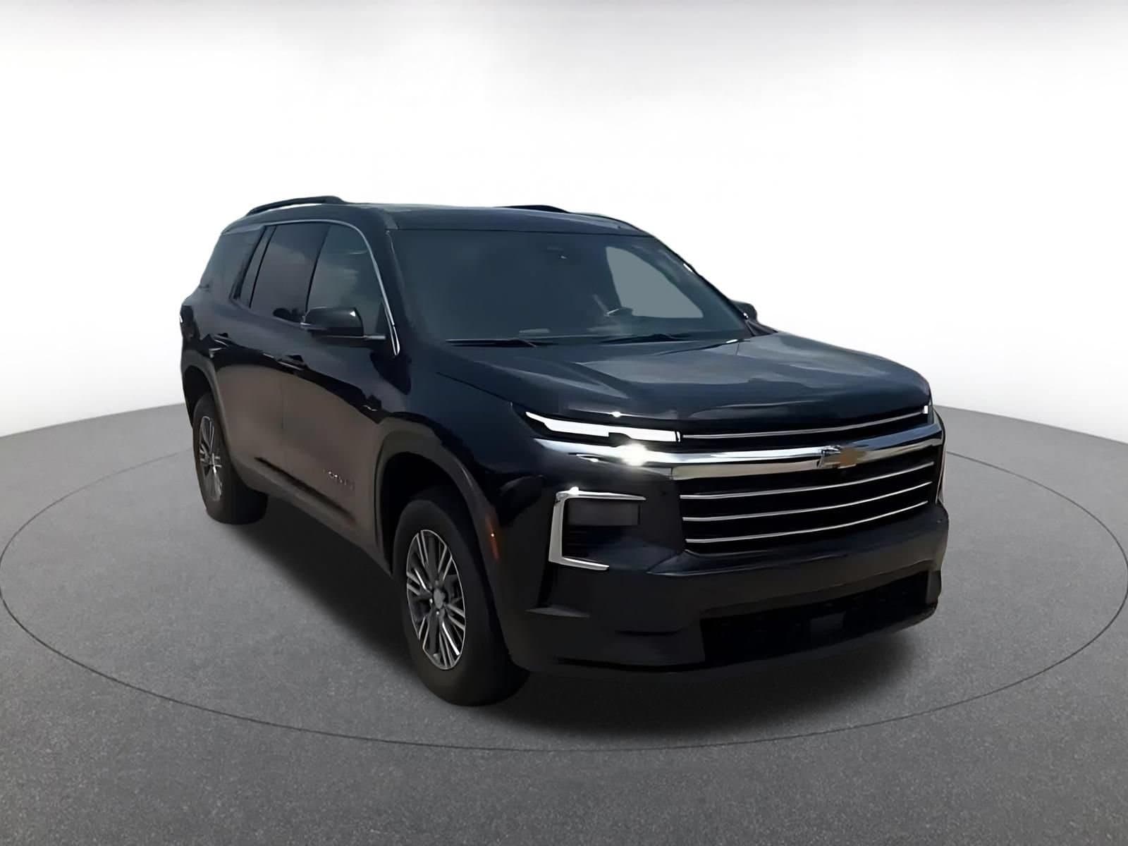 Thumbnail: 2025 Chevrolet Traverse - 3