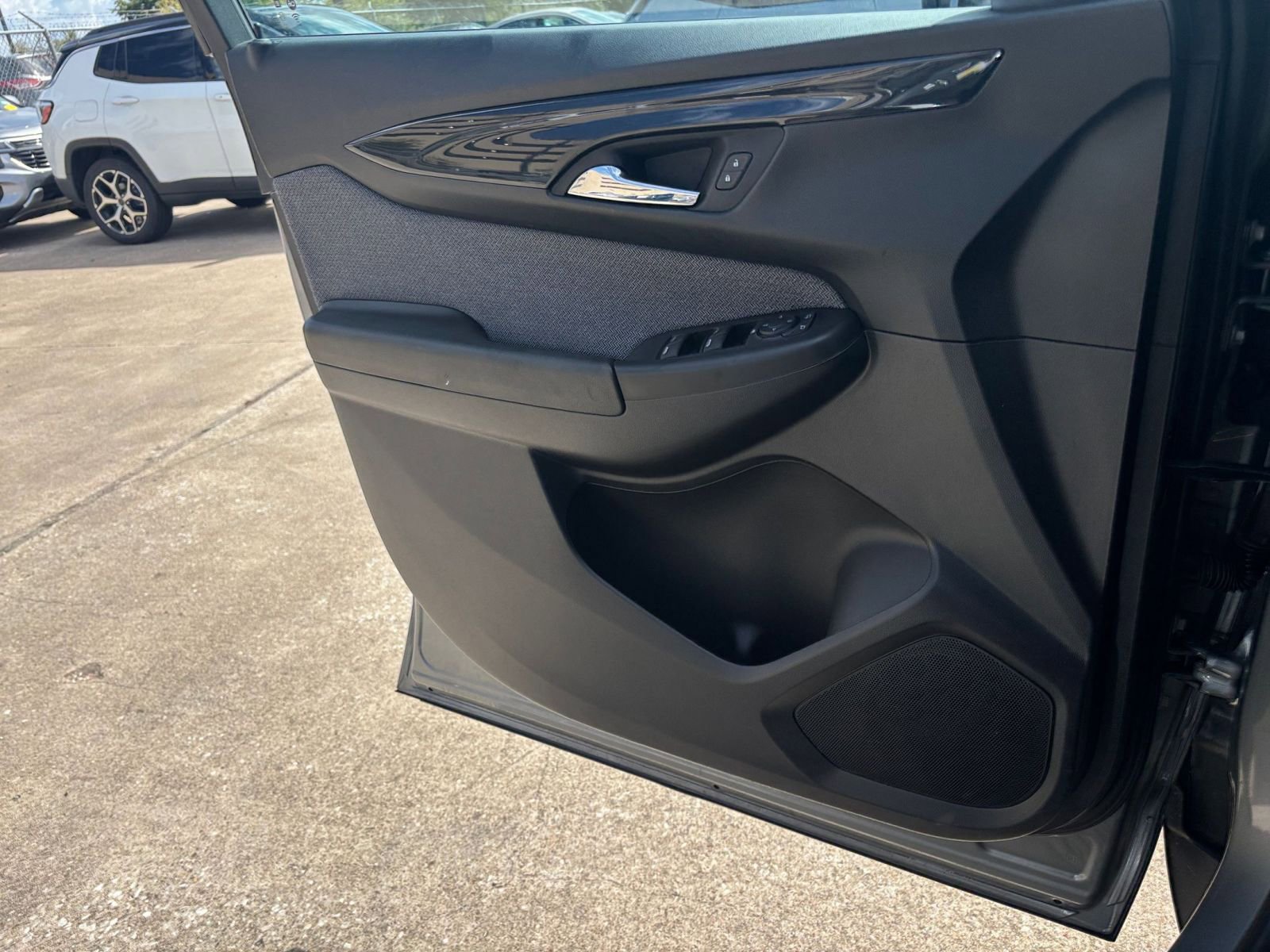 Thumbnail: 2025 Chevrolet TrailBlazer - 20