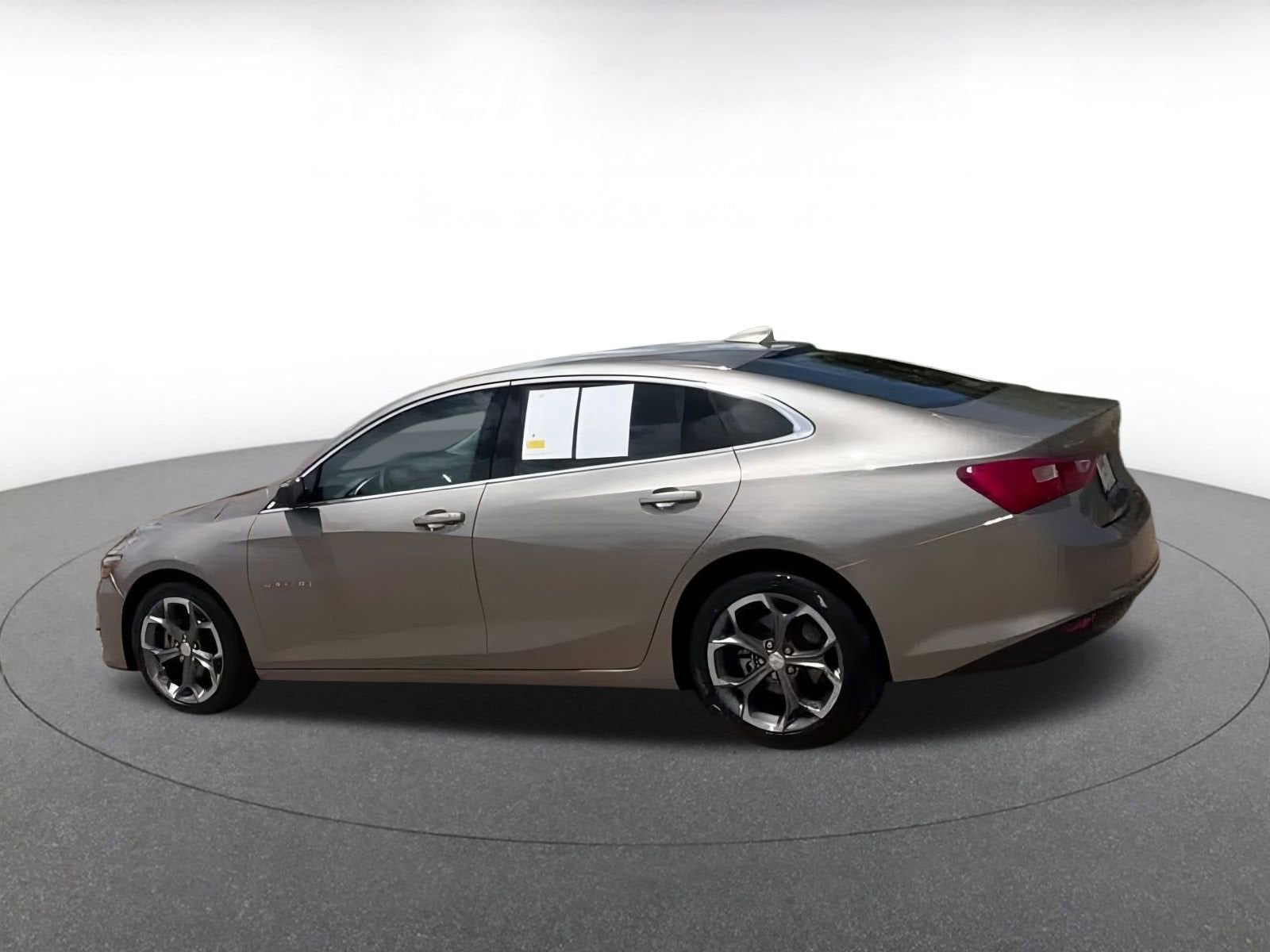 Thumbnail: 2024 Chevrolet Malibu - 9