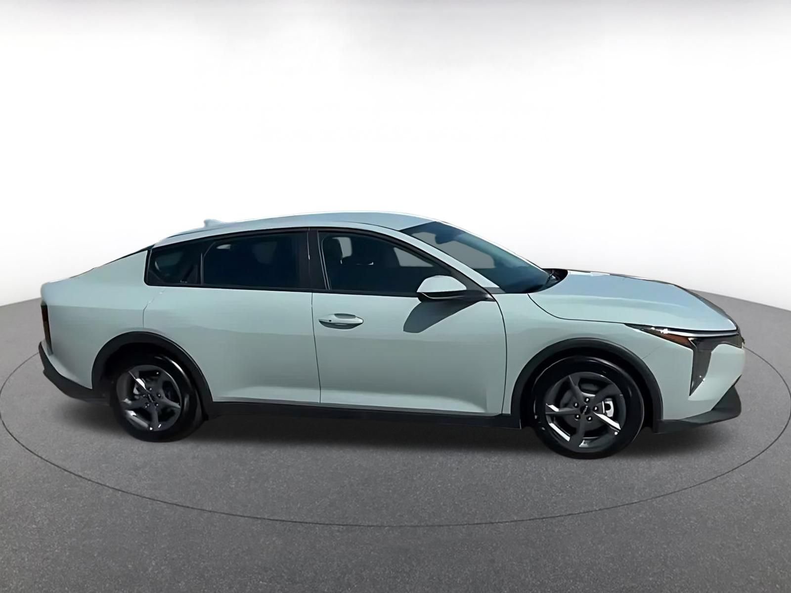 Thumbnail: 2026 Kia K4 - 15