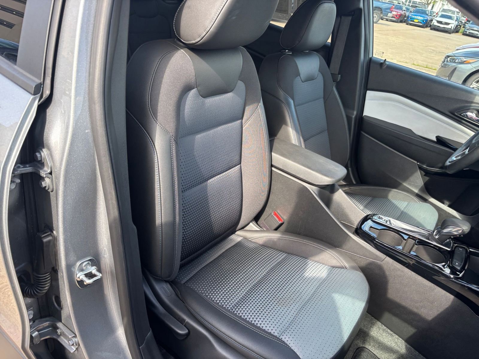 Thumbnail: 2025 Chevrolet Trax - 35
