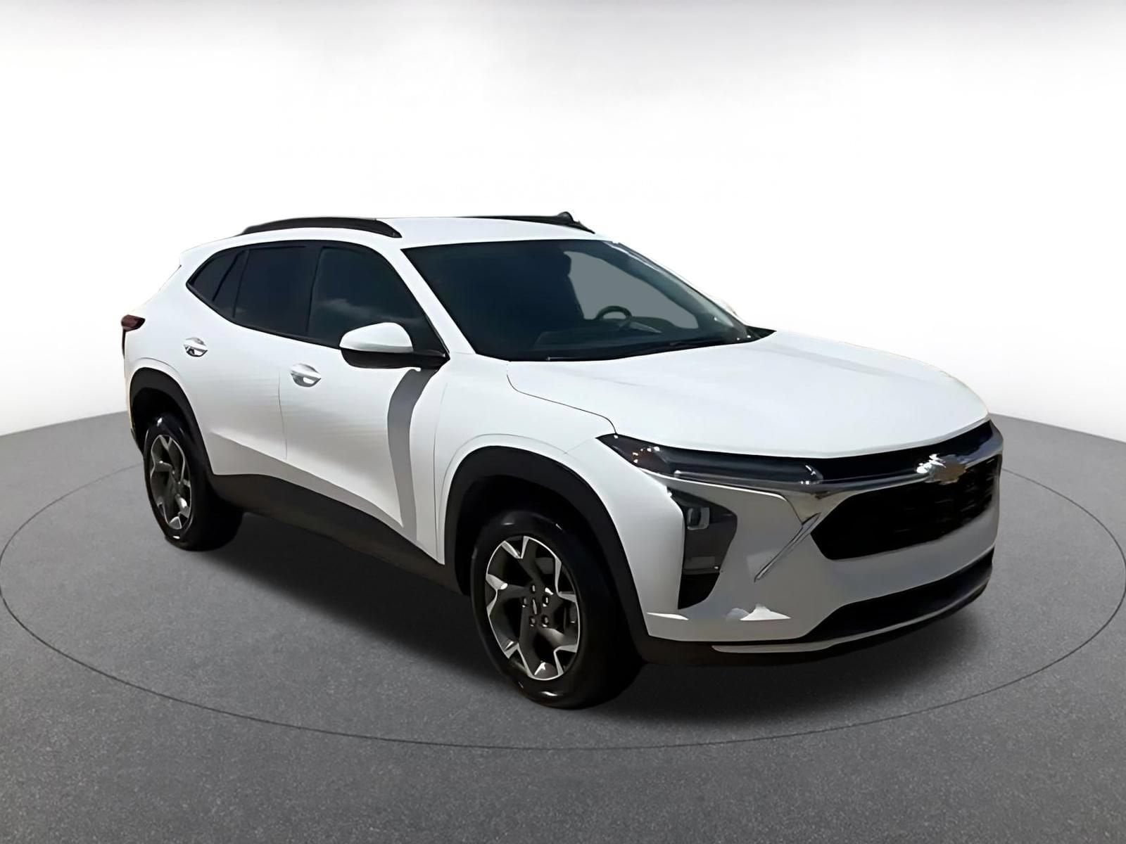 Thumbnail: 2025 Chevrolet Trax - 2