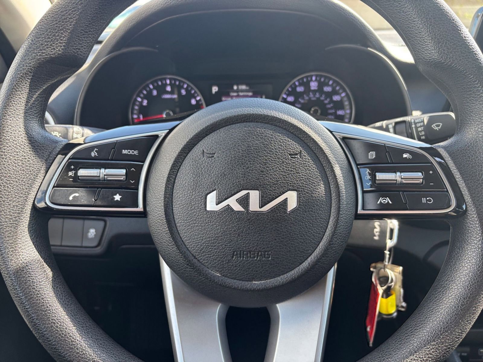 Thumbnail: 2024 Kia Forte - 25
