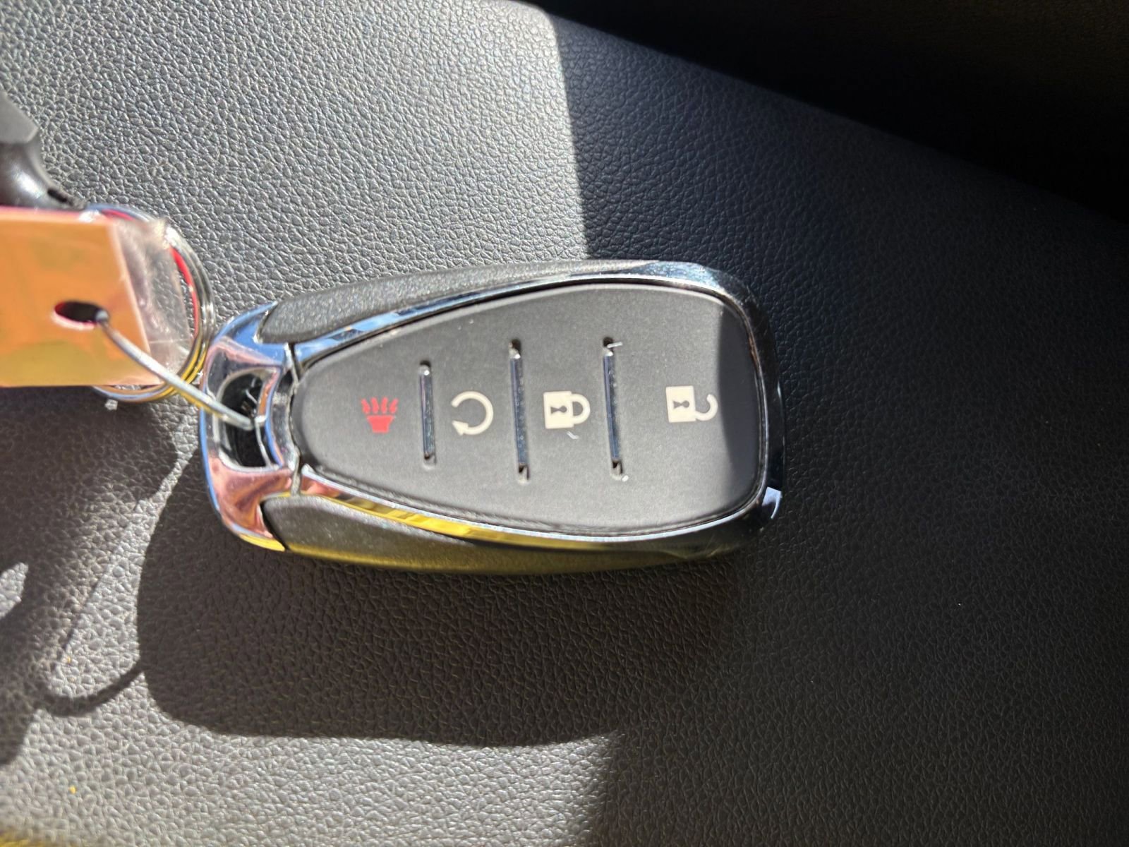 Thumbnail: 2025 Chevrolet Trax - 21