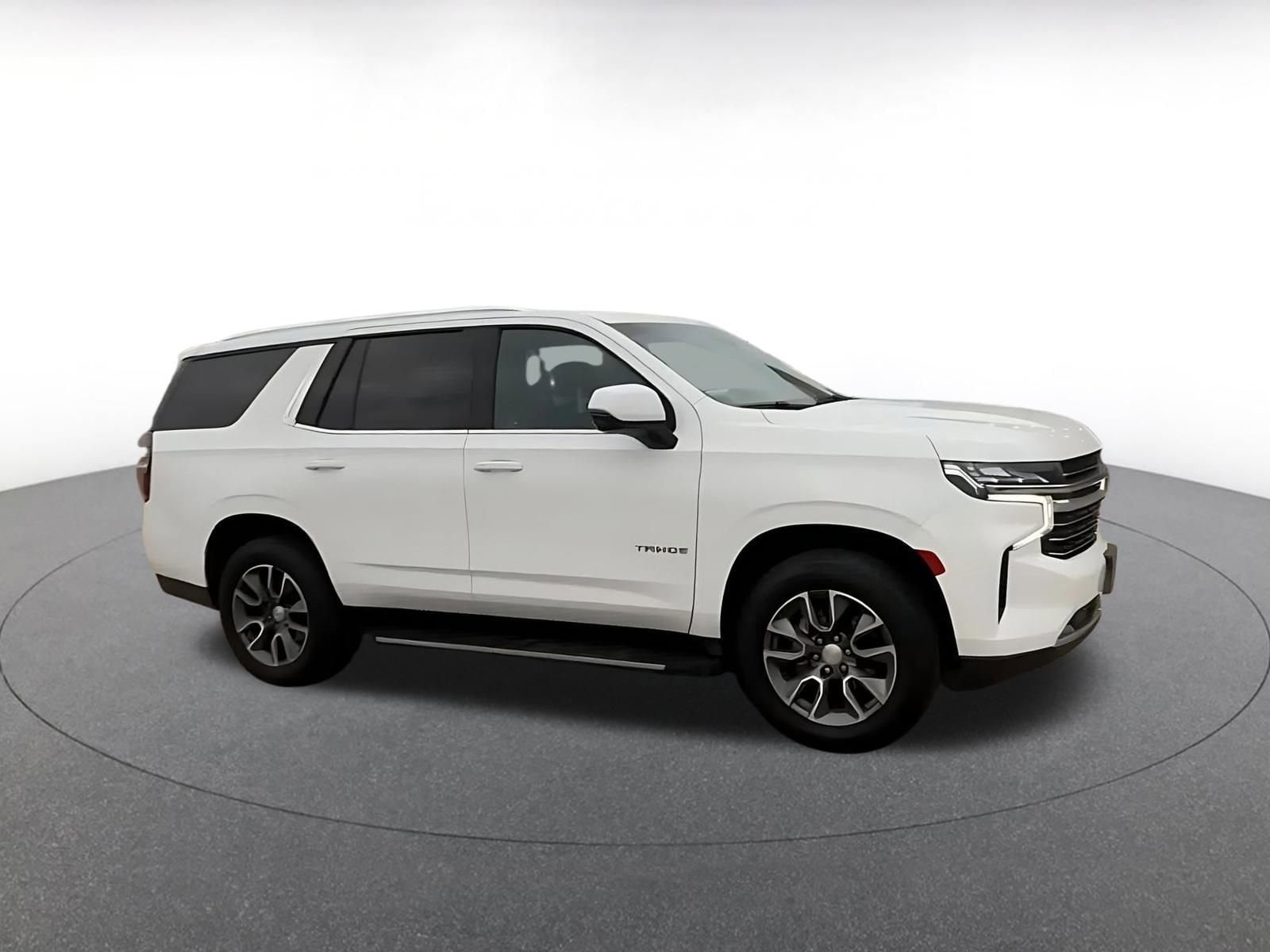 Thumbnail: 2024 Chevrolet Tahoe - 2