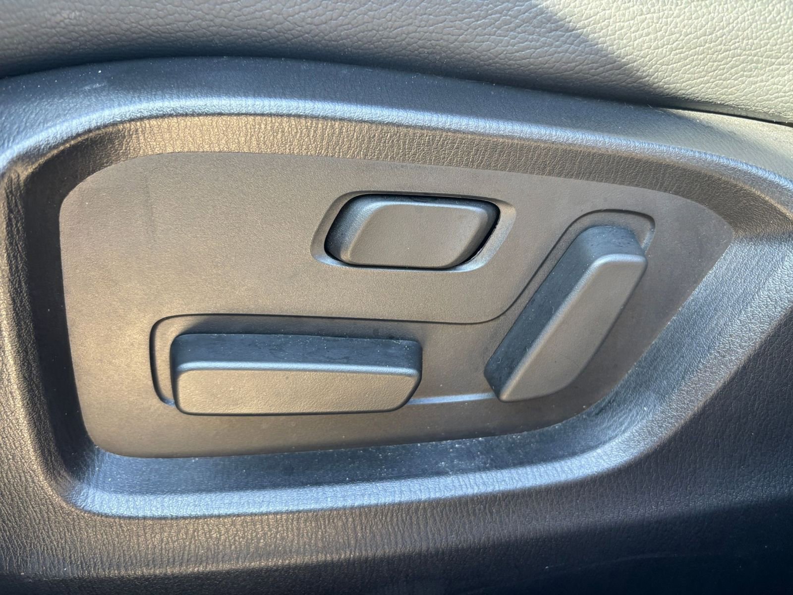 Thumbnail: 2025 Mazda CX-5 - 24