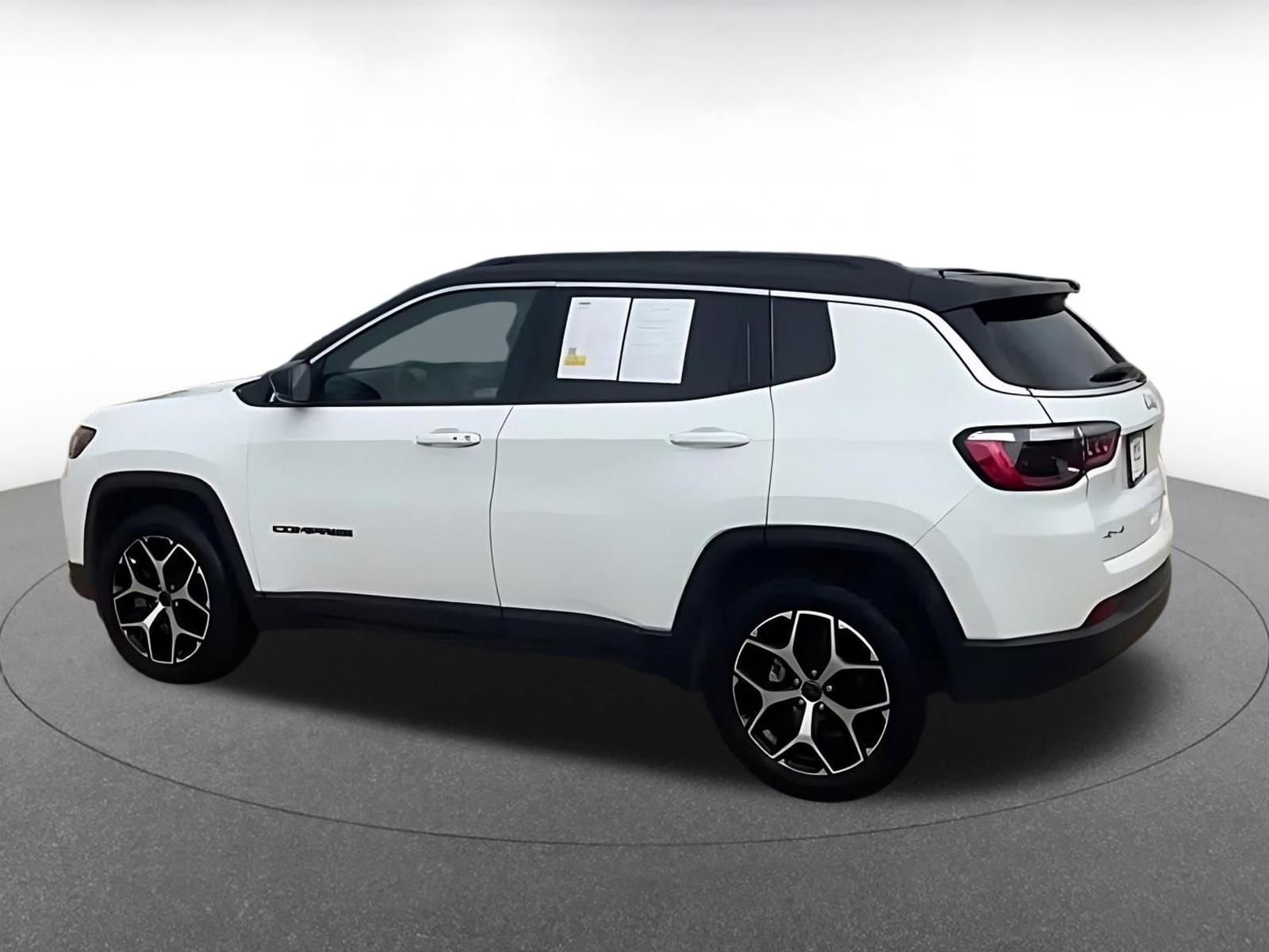 Thumbnail: 2025 Jeep Compass - 10