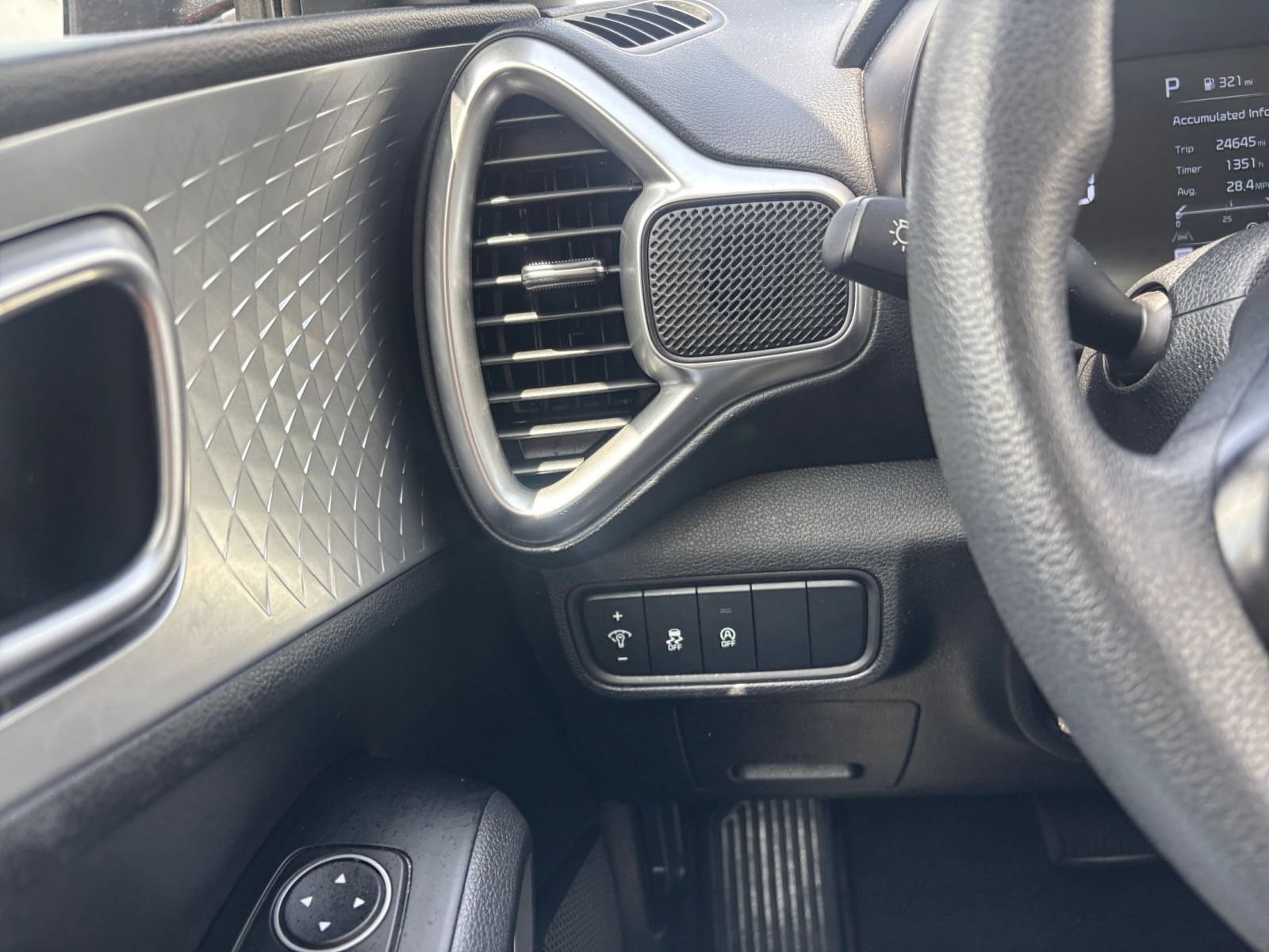 Thumbnail: 2025 Kia Soul - 32
