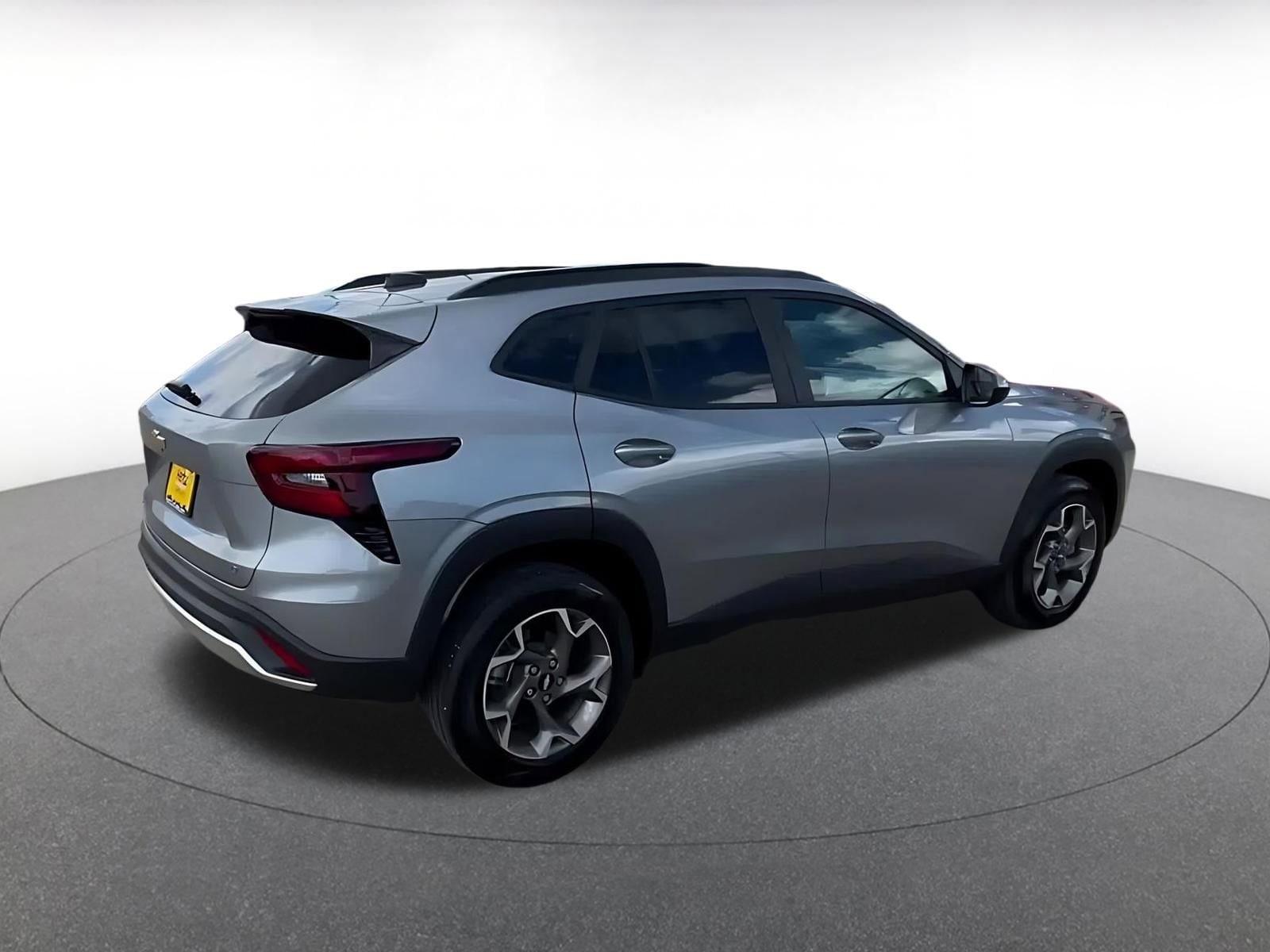 Thumbnail: 2025 Chevrolet Trax - 14