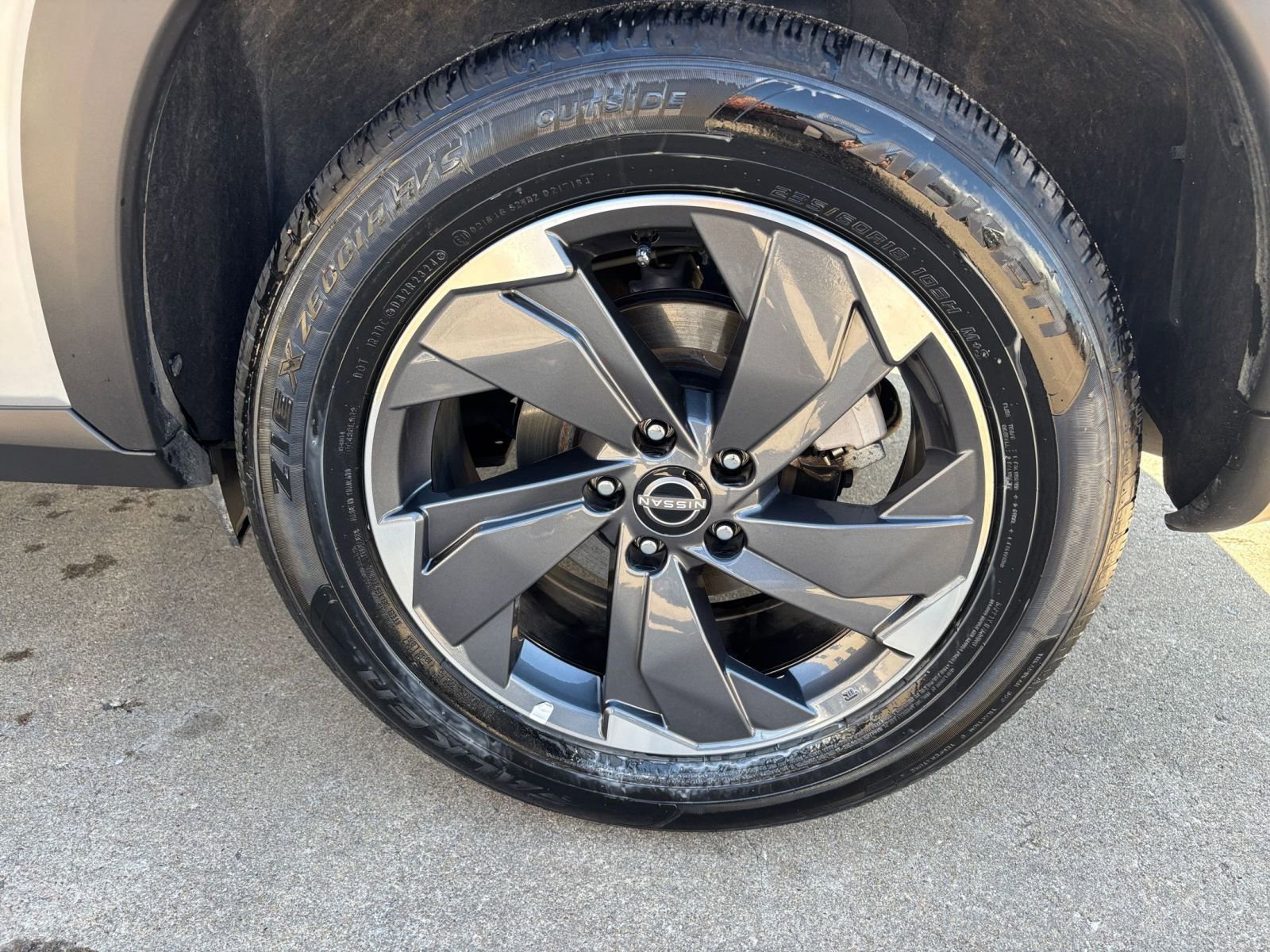 Thumbnail: 2025 Nissan Rogue - 32