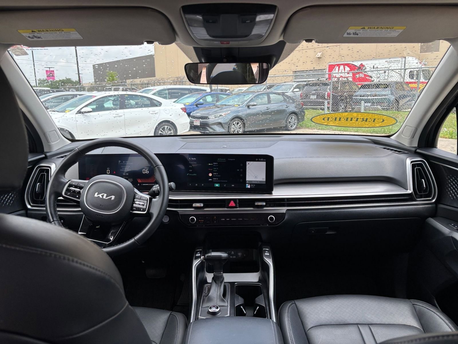 2024 Kia Sorento S 28