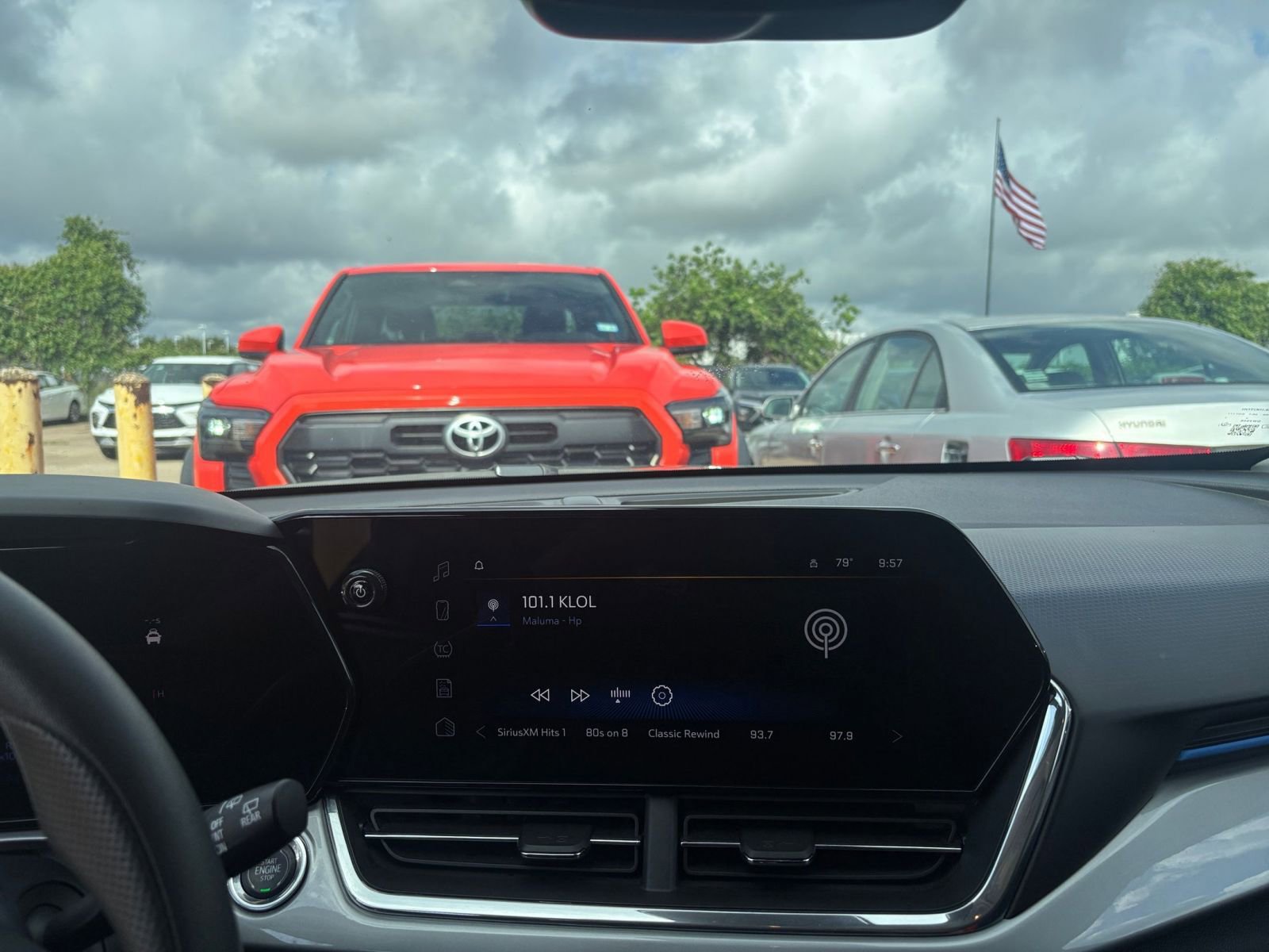 Thumbnail: 2025 Chevrolet Trax - 17