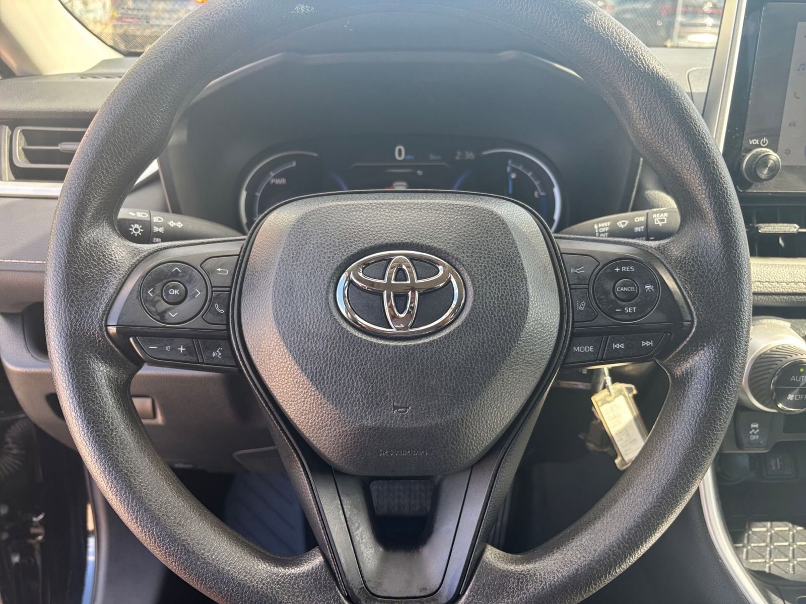 Thumbnail: 2025 Toyota RAV4 - 25