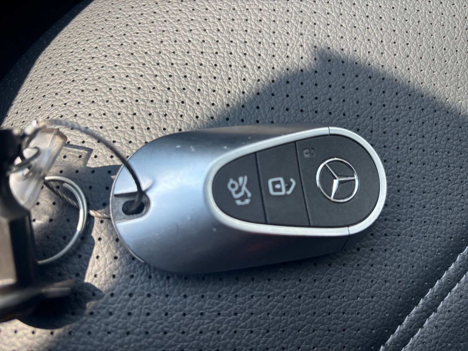 Thumbnail: 2024 Mercedes-Benz GLC - 22