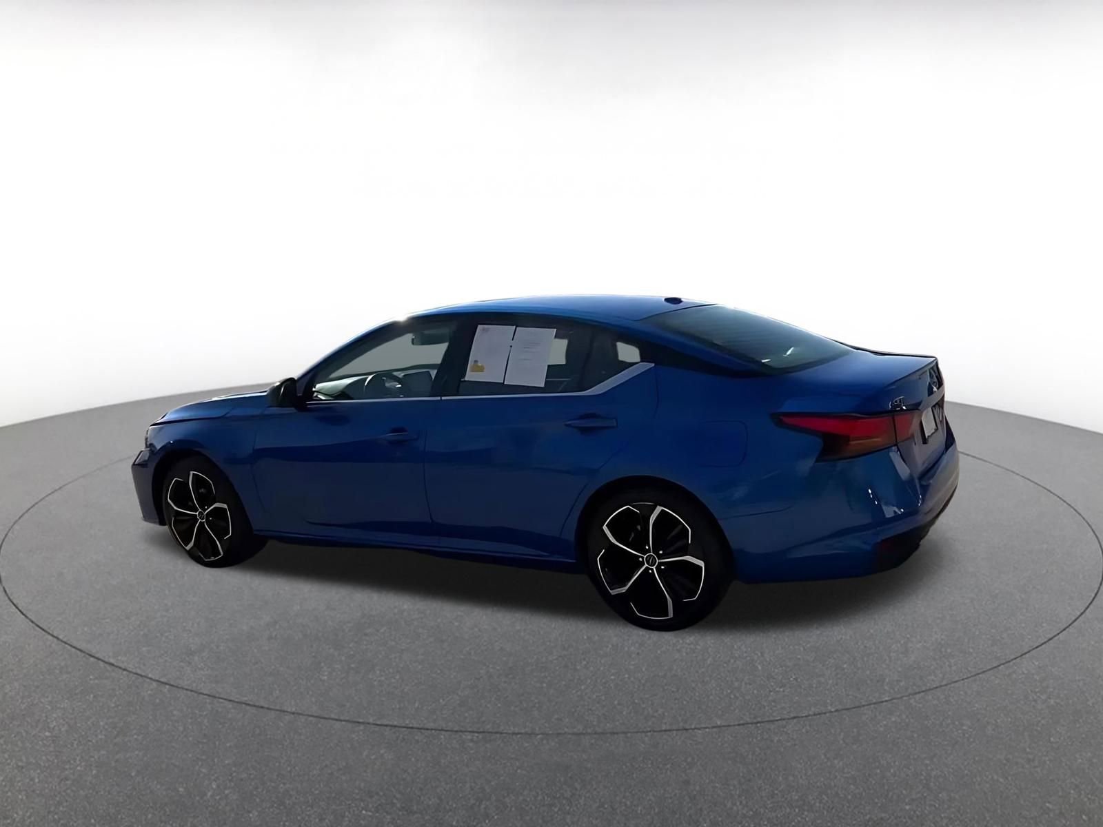 Thumbnail: 2025 Nissan Altima - 10