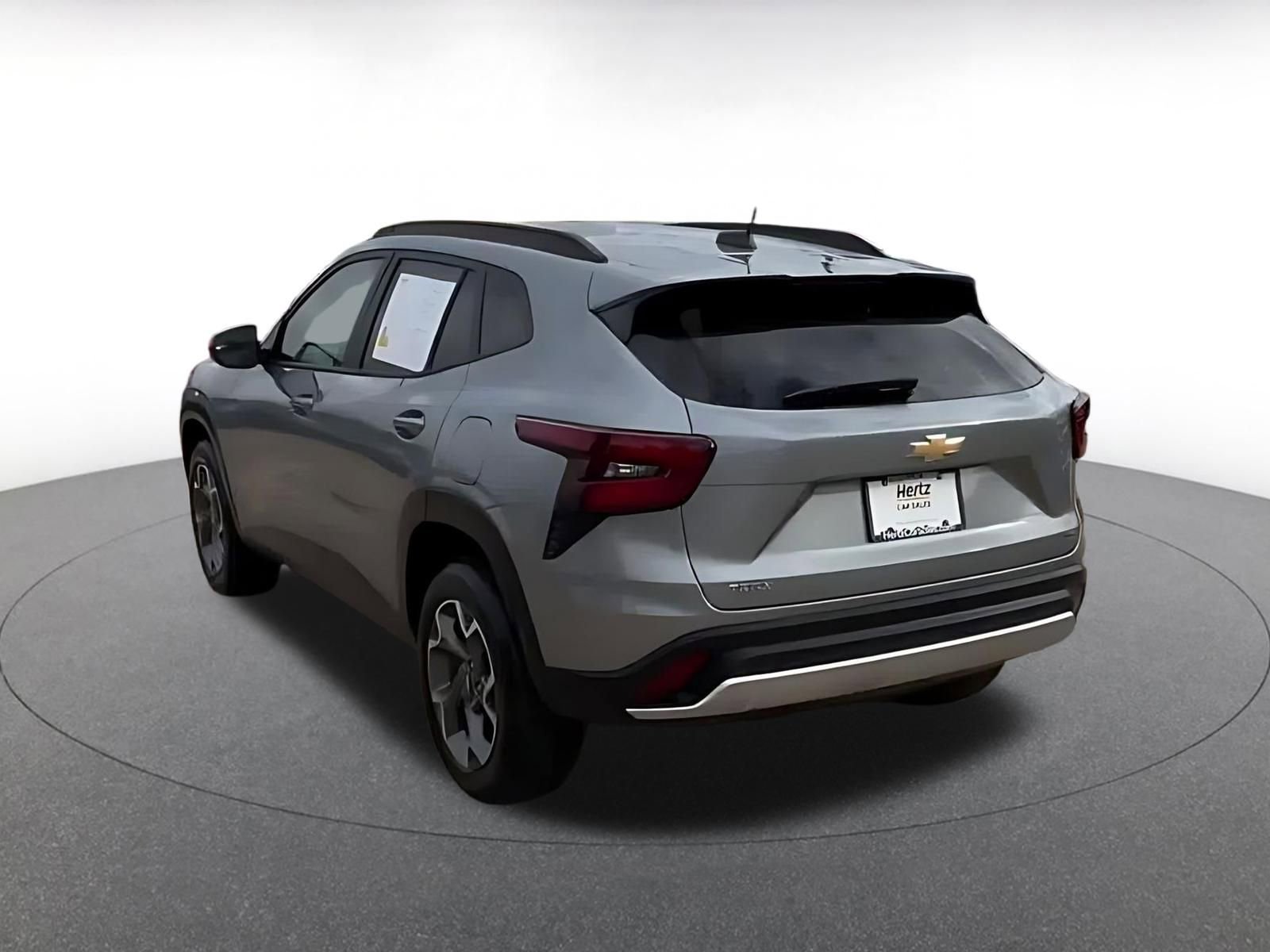 Thumbnail: 2025 Chevrolet Trax - 11