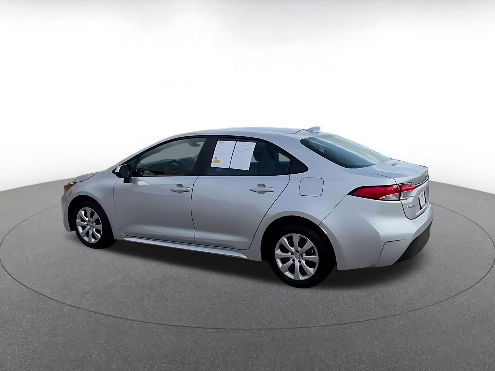 Thumbnail: 2025 Toyota Corolla - 10