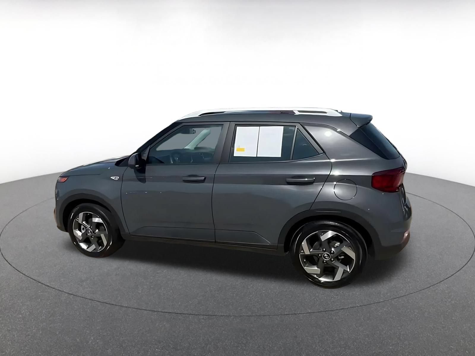 Thumbnail: 2026 Hyundai Venue - 9
