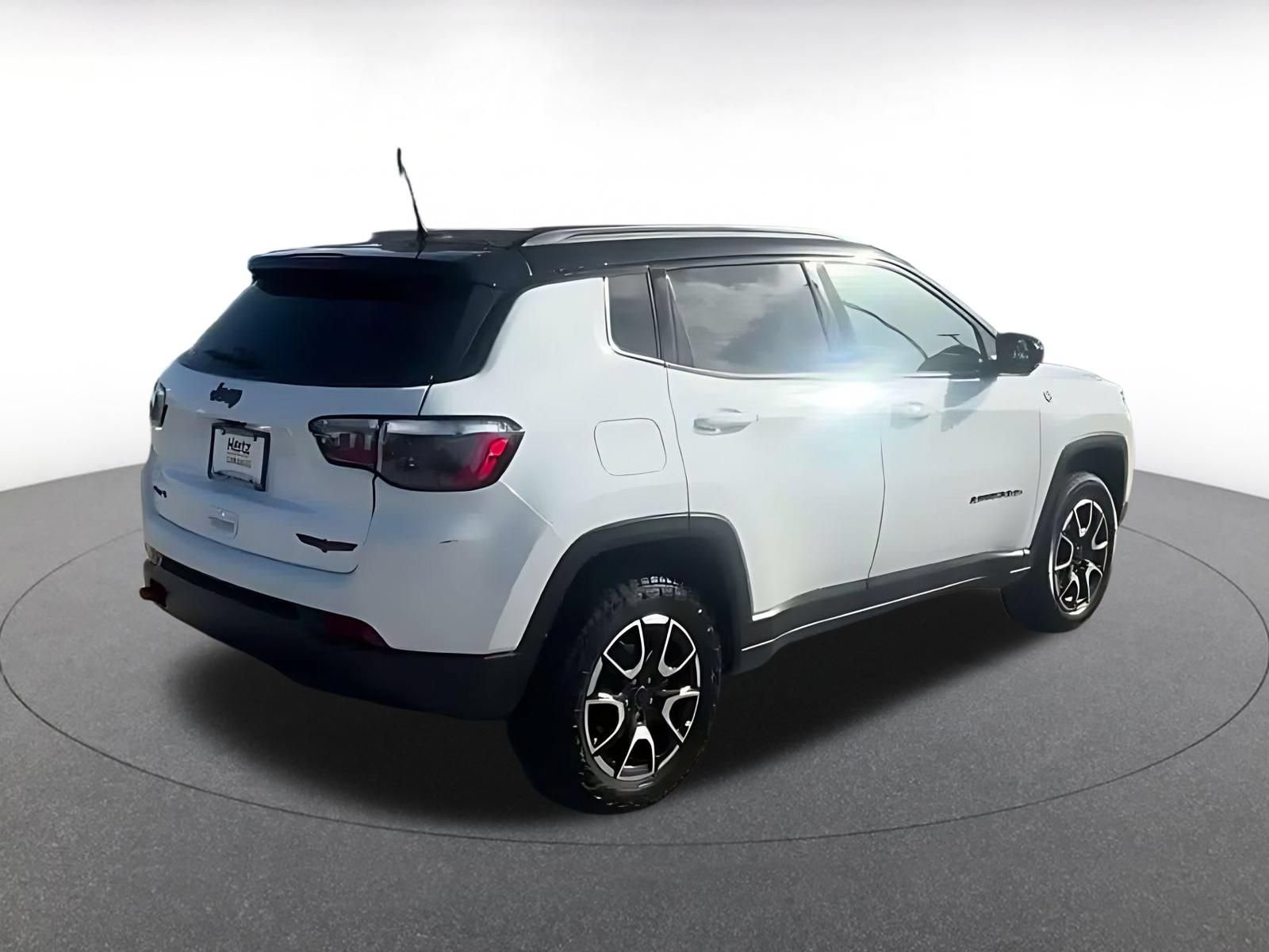 Thumbnail: 2025 Jeep Compass - 13