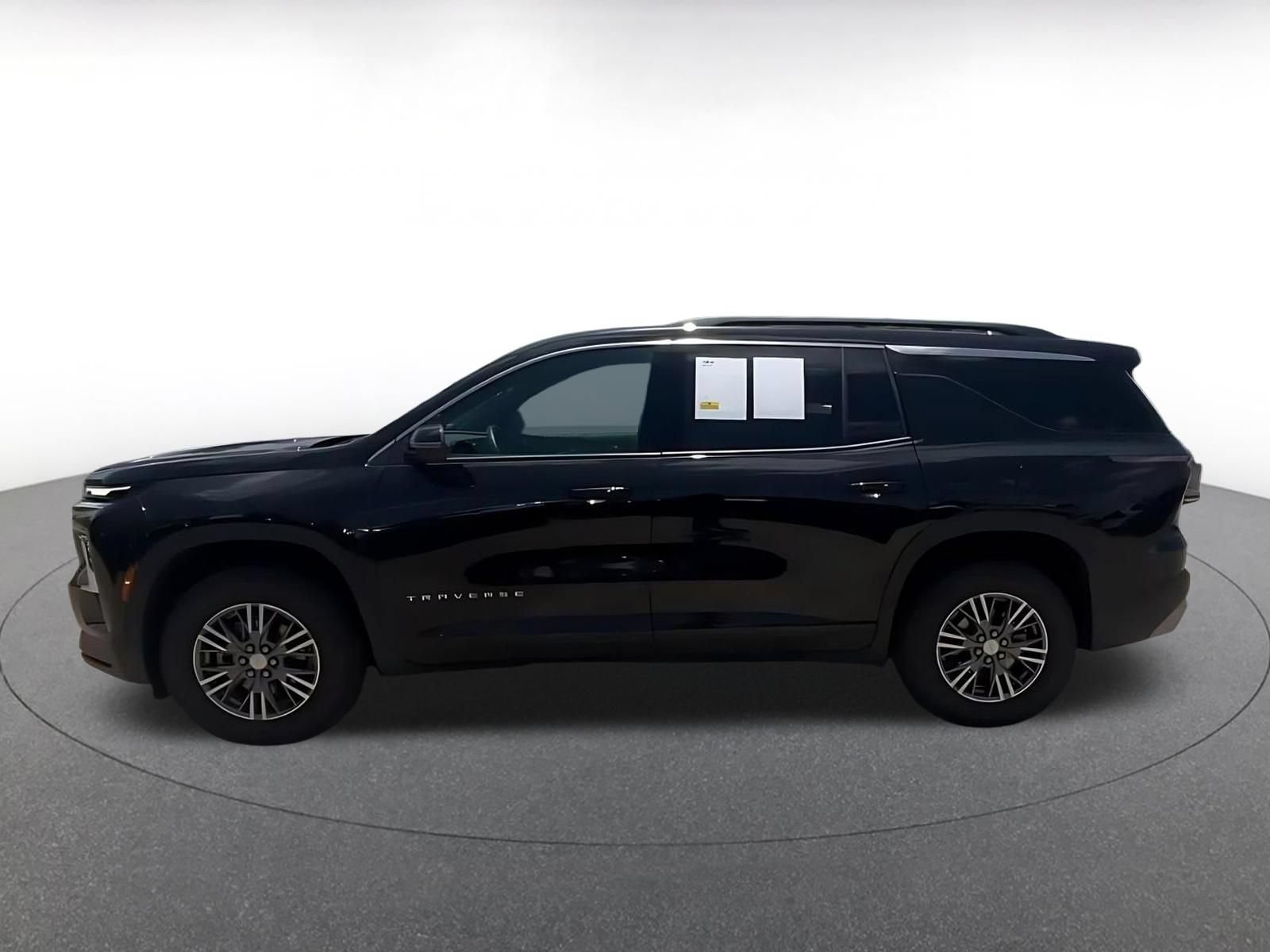 Thumbnail: 2025 Chevrolet Traverse - 9