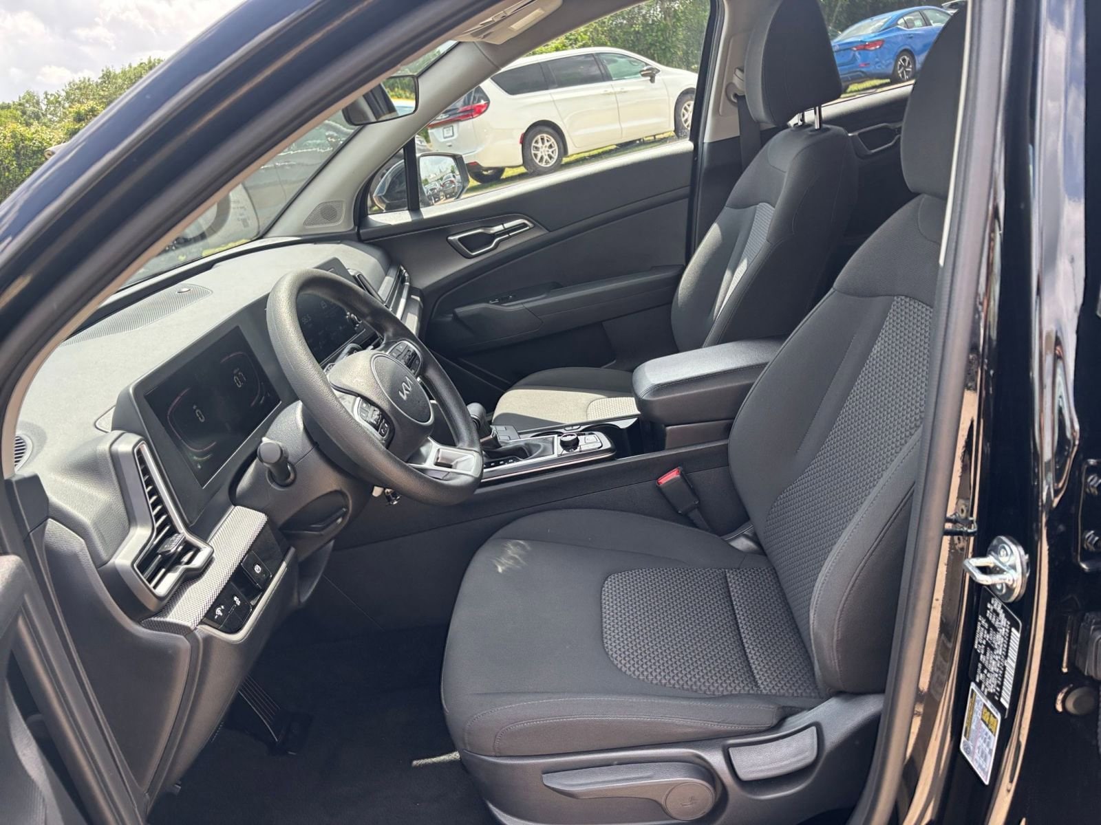 Thumbnail: 2025 Kia Sportage - 25