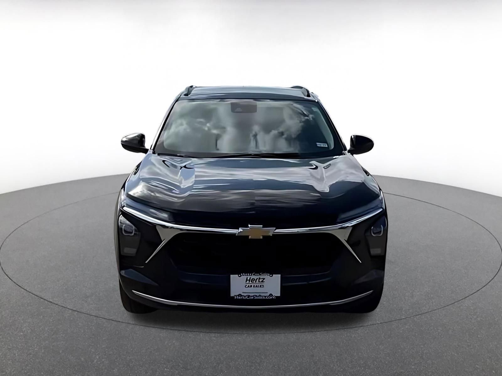 Thumbnail: 2025 Chevrolet Trax - 4