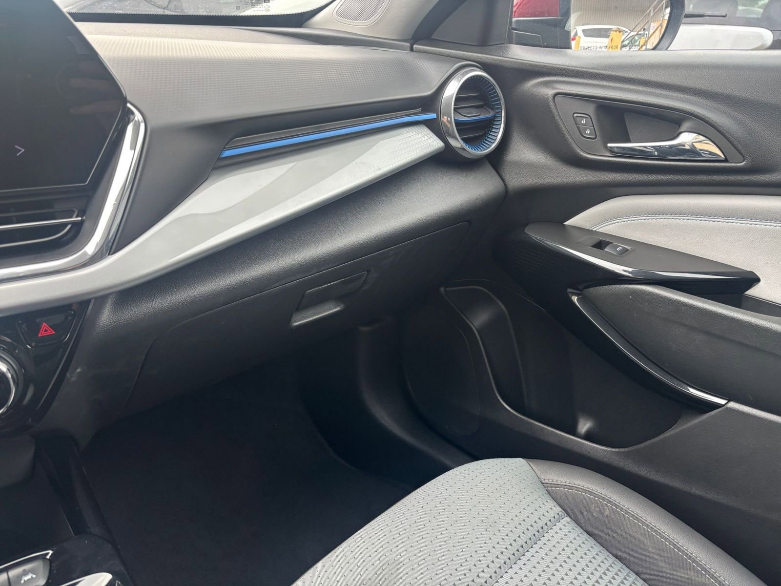 Thumbnail: 2025 Chevrolet Trax - 34