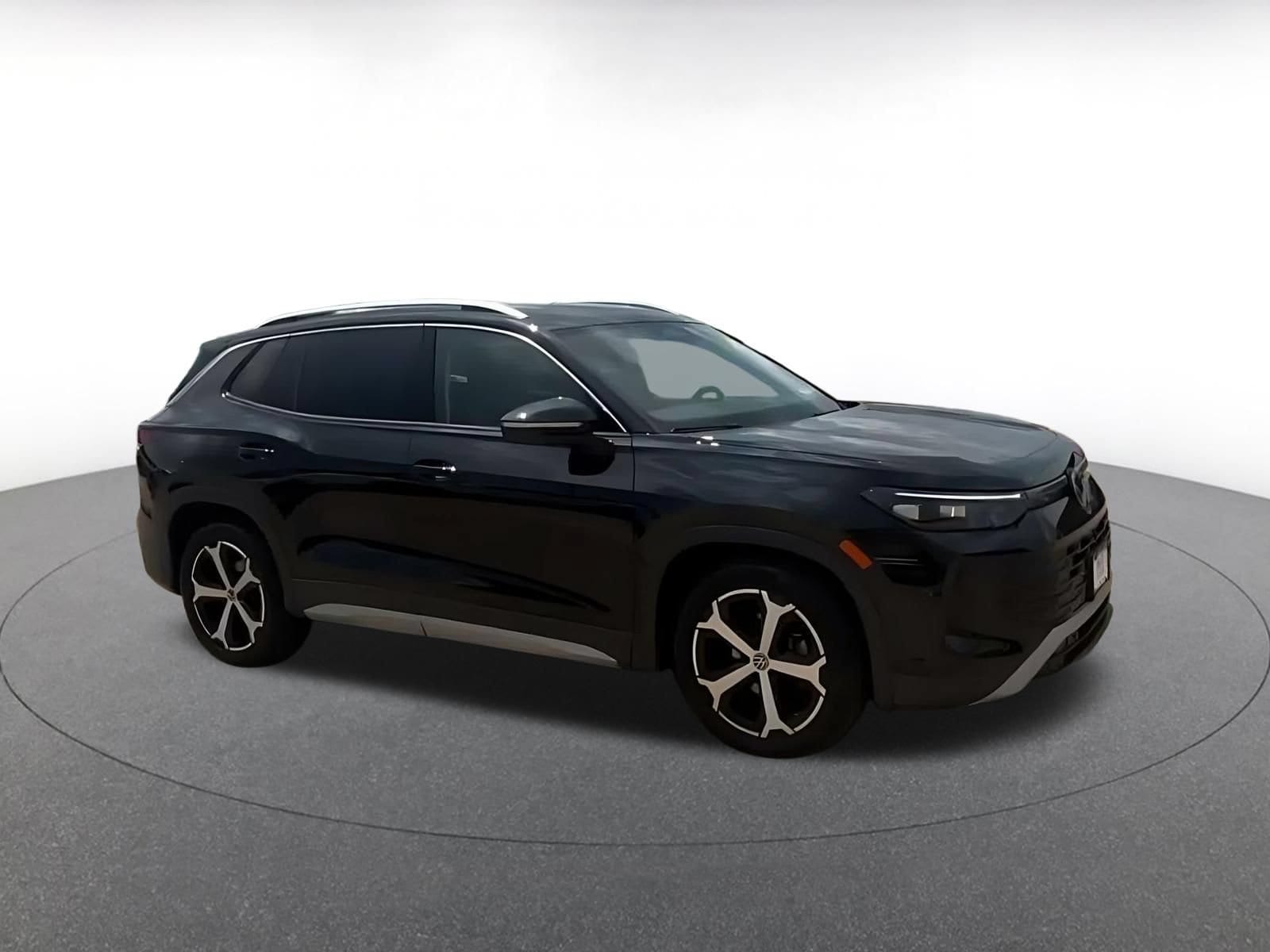 Thumbnail: 2026 Volkswagen Tiguan - 2