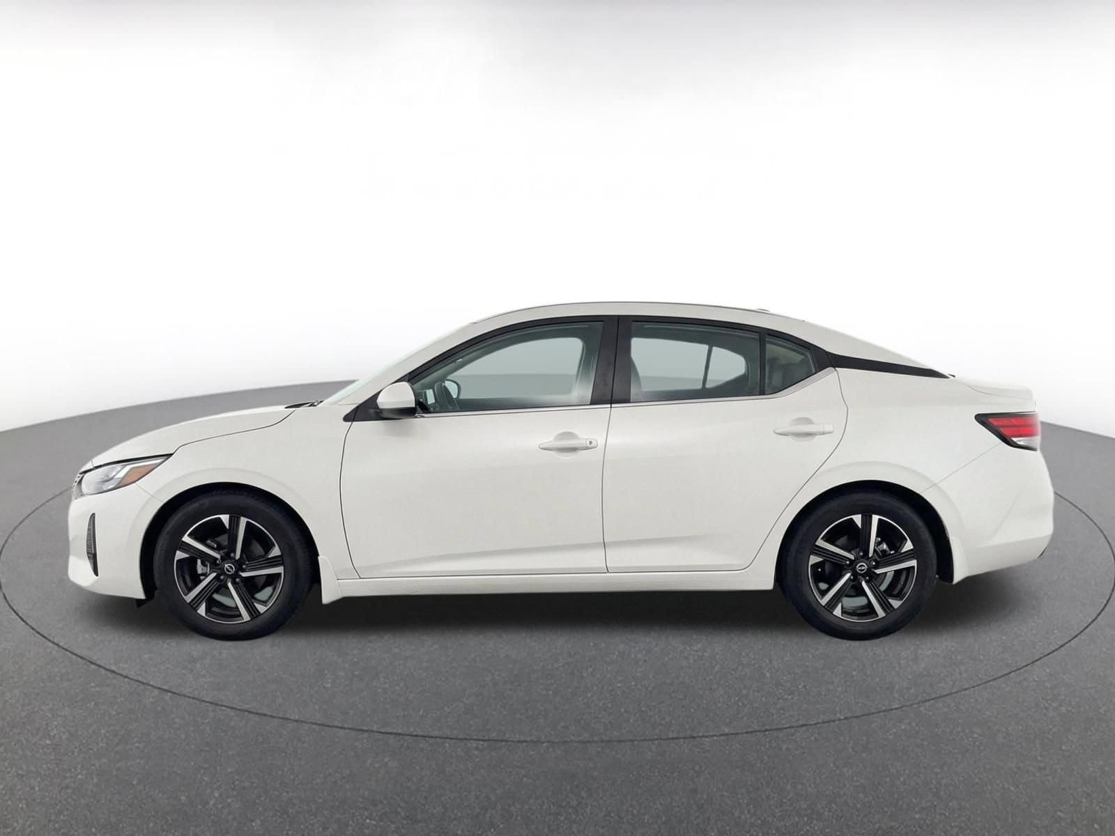 Thumbnail: 2025 Nissan Sentra - 4