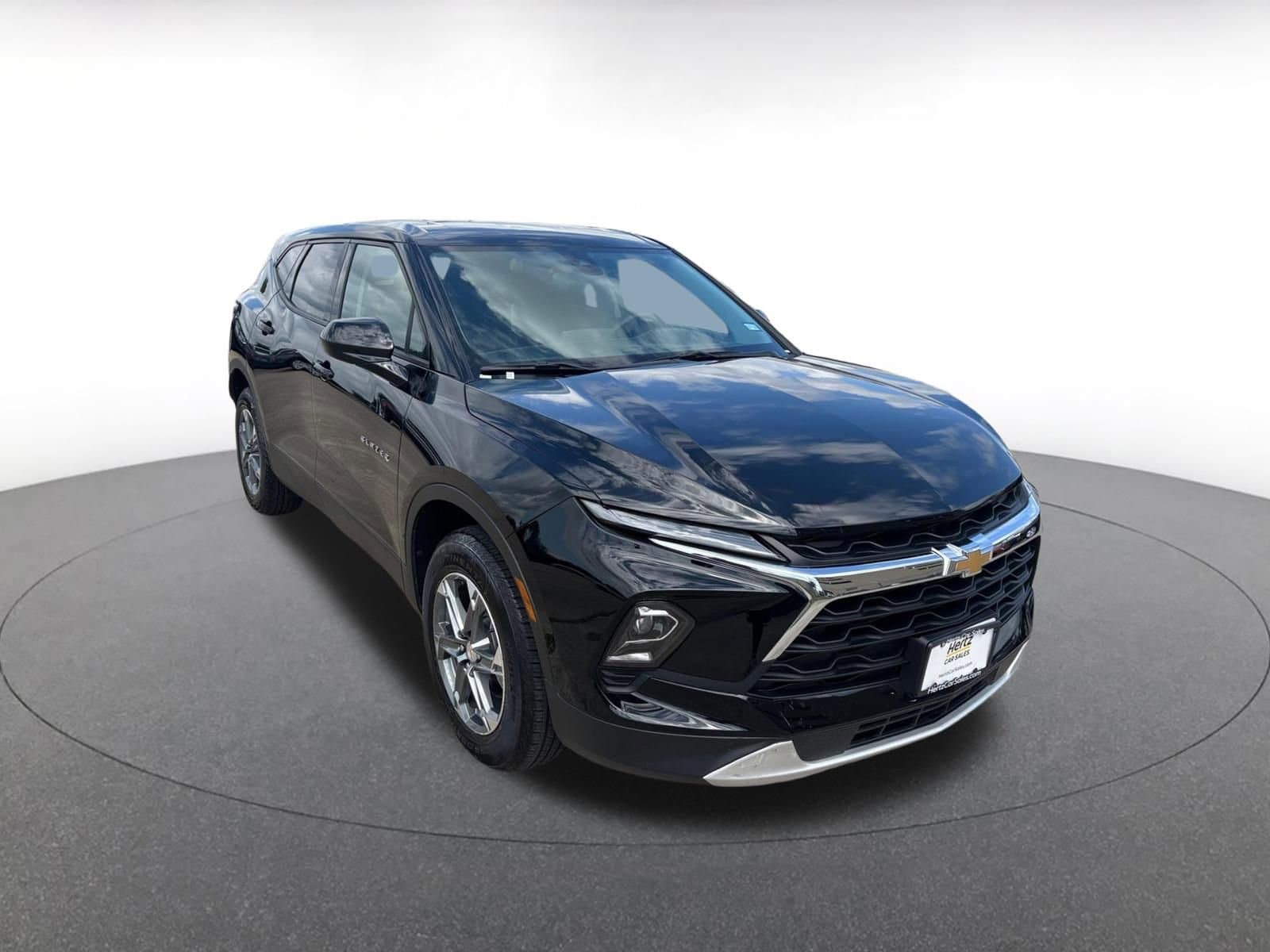 Thumbnail: 2025 Chevrolet Blazer - 1