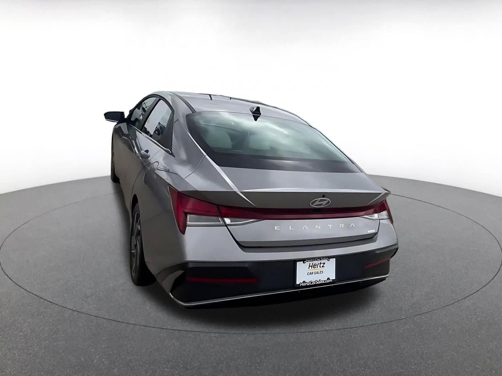 Thumbnail: 2025 Hyundai Elantra - 11