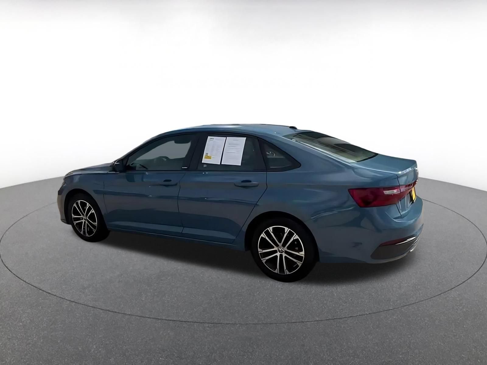 Thumbnail: 2025 Volkswagen Jetta - 10