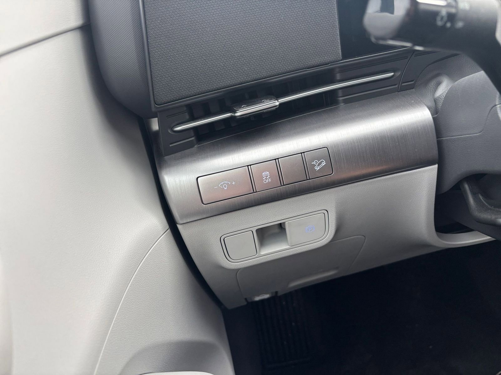 Thumbnail: 2025 Hyundai Kona - 35