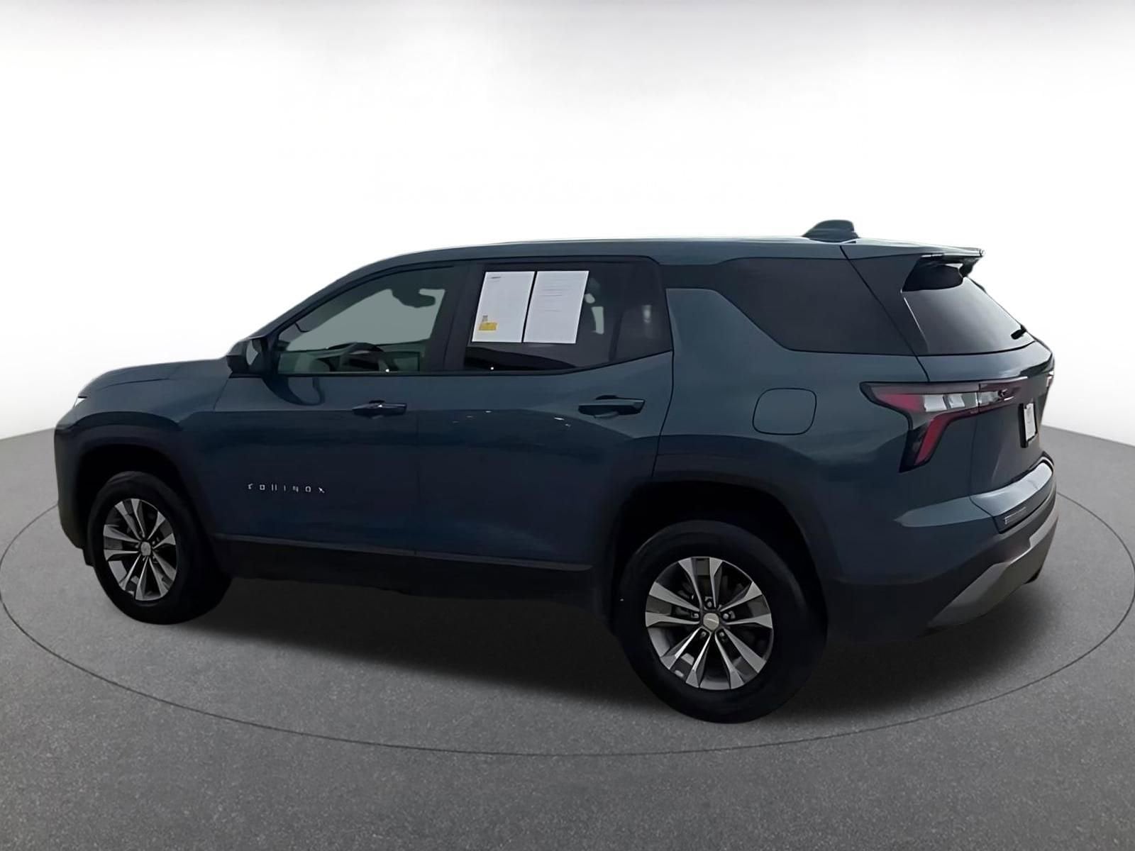 Thumbnail: 2025 Chevrolet Equinox - 10