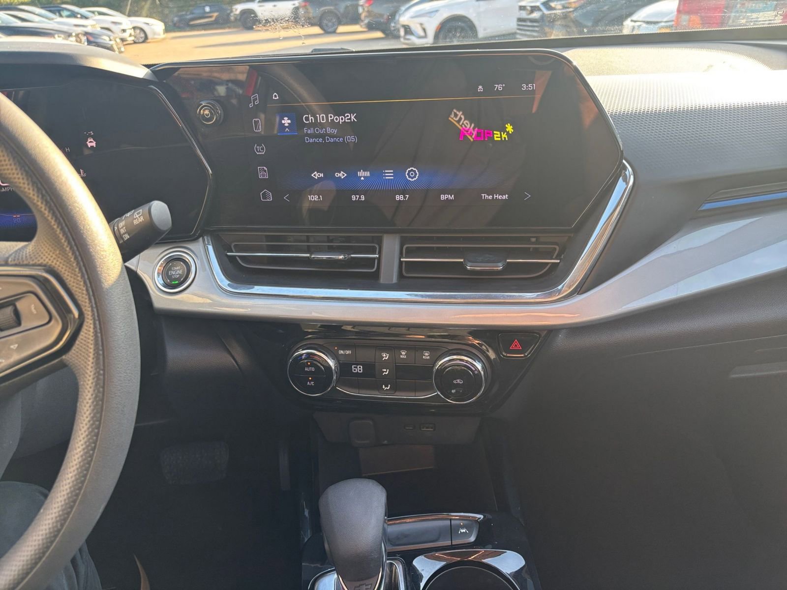 Thumbnail: 2025 Chevrolet Trax - 18