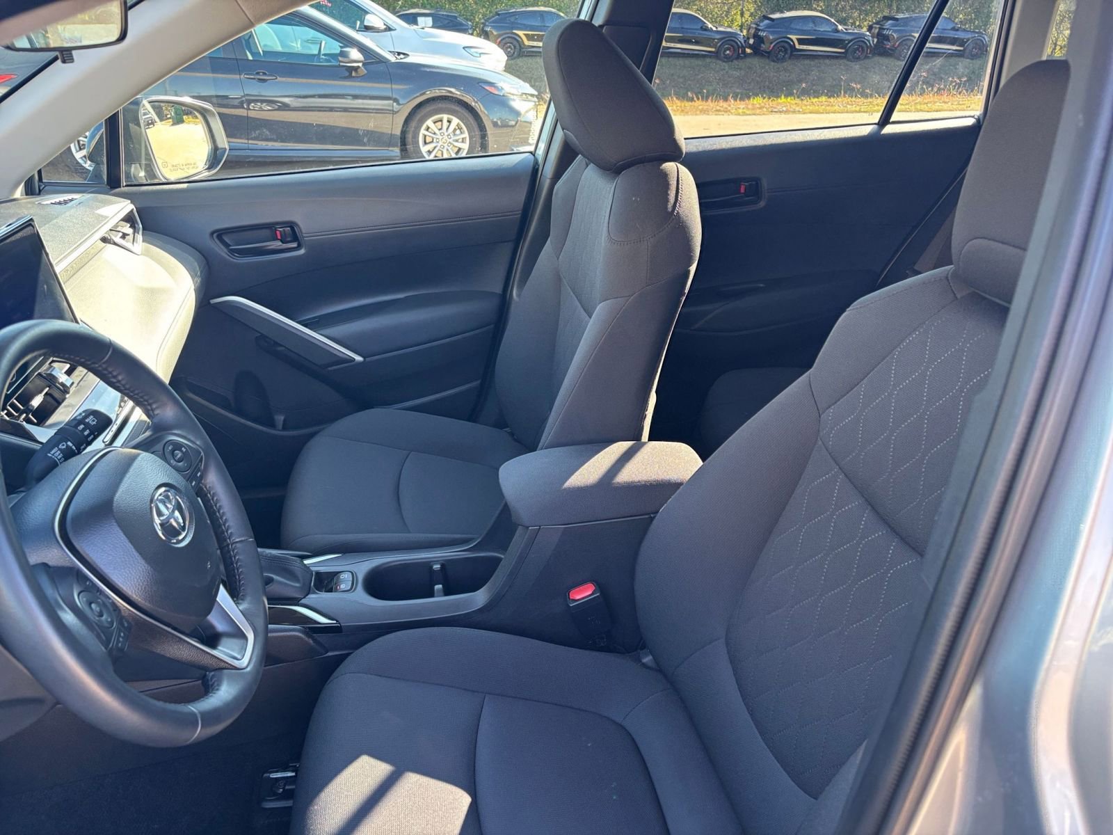 Thumbnail: 2025 Toyota Corolla Cross - 24