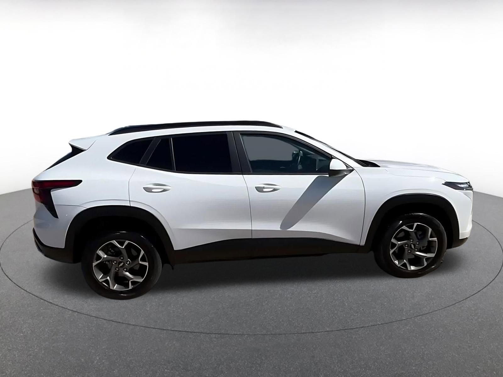 Thumbnail: 2025 Chevrolet Trax - 16