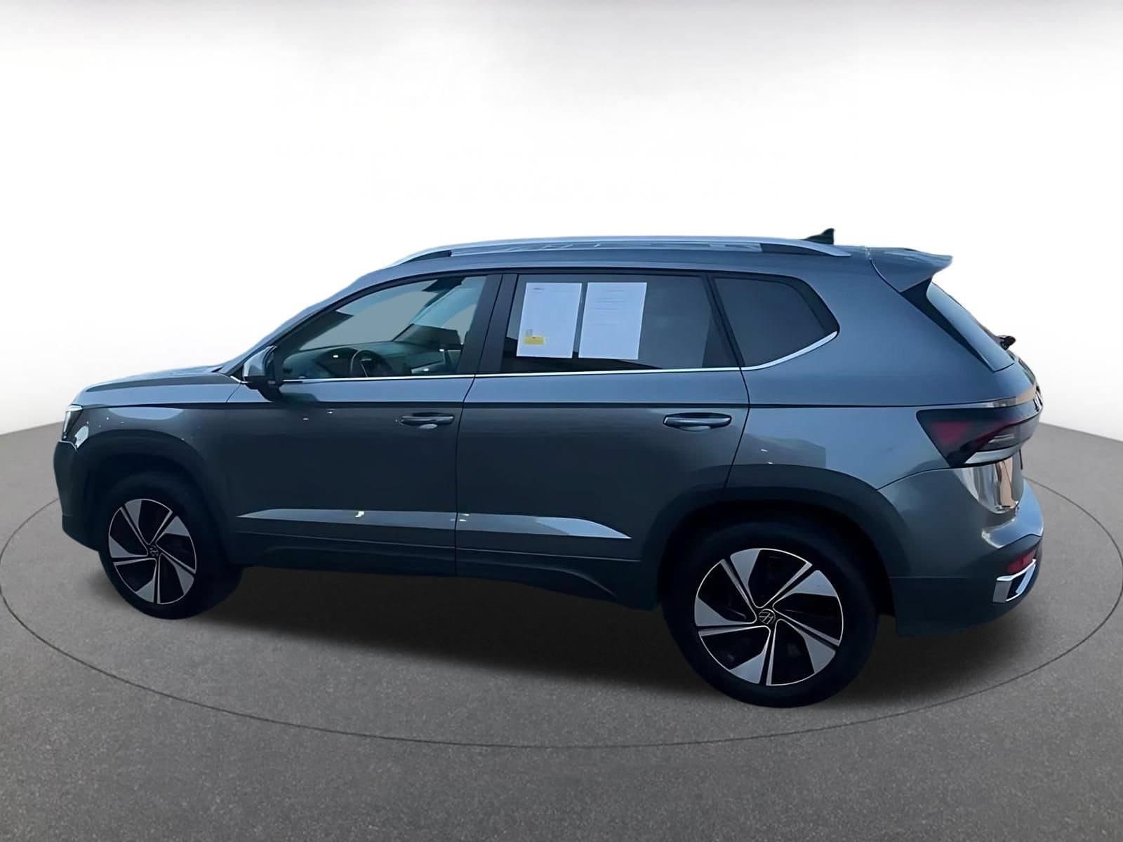 Thumbnail: 2026 Volkswagen Taos - 9