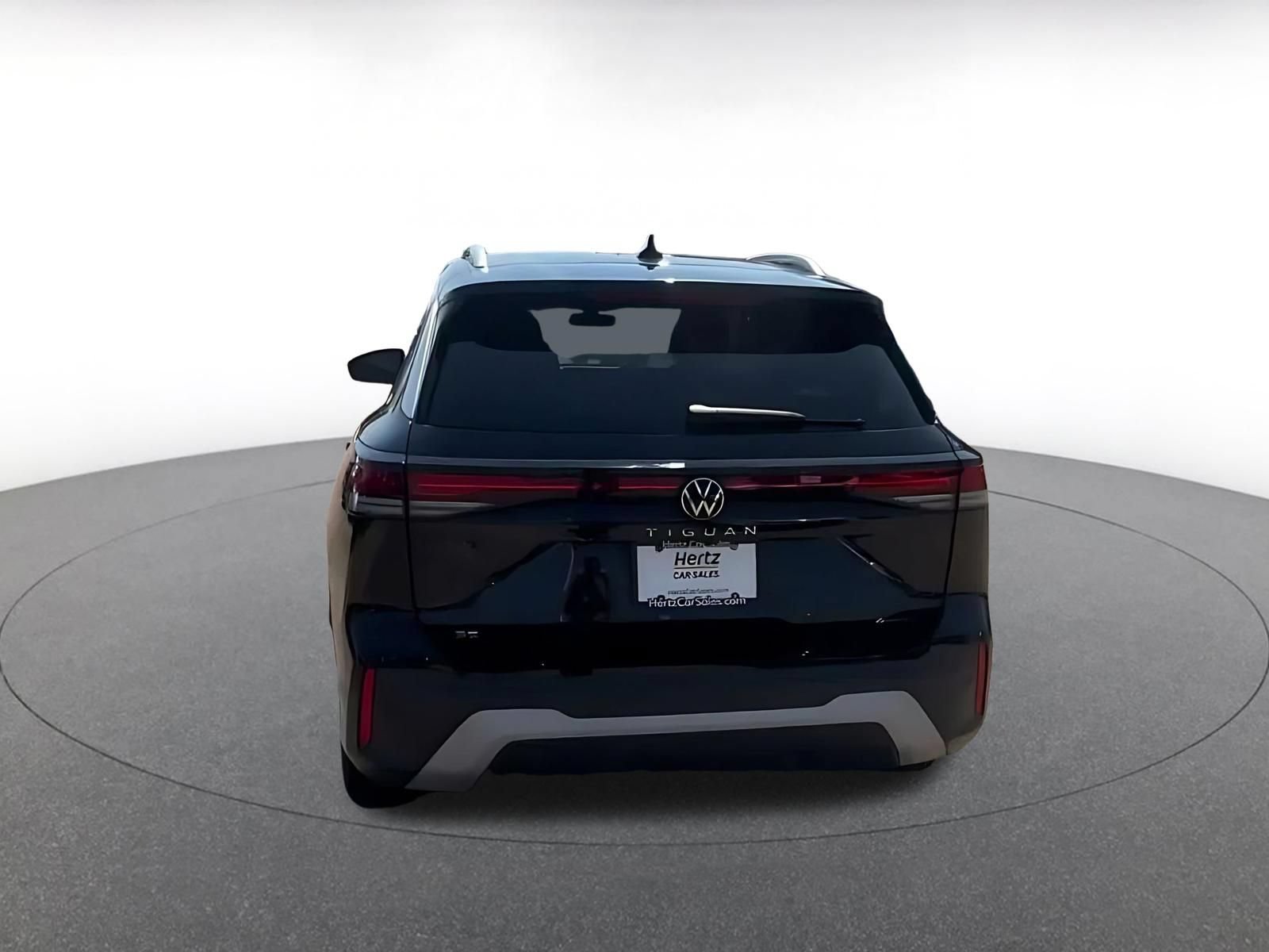Thumbnail: 2026 Volkswagen Tiguan - 10