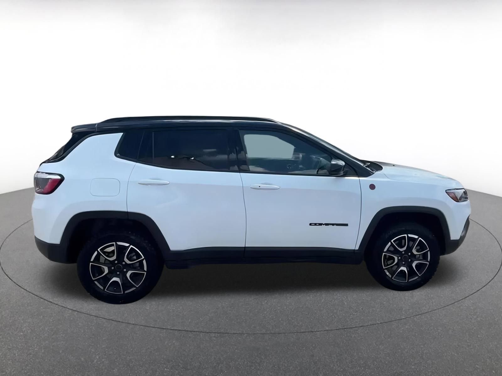 Thumbnail: 2025 Jeep Compass - 15