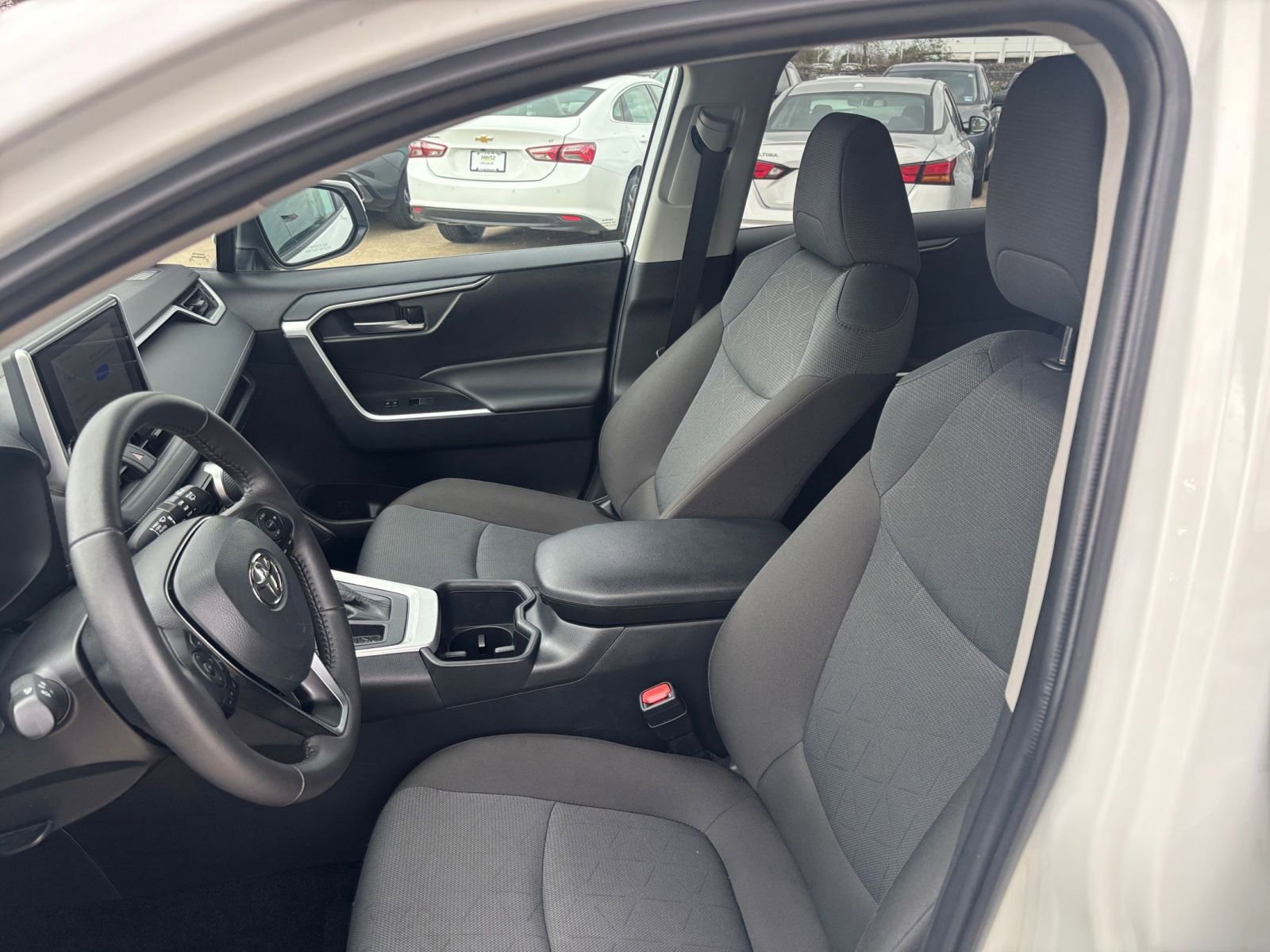 Thumbnail: 2025 Toyota RAV4 - 34