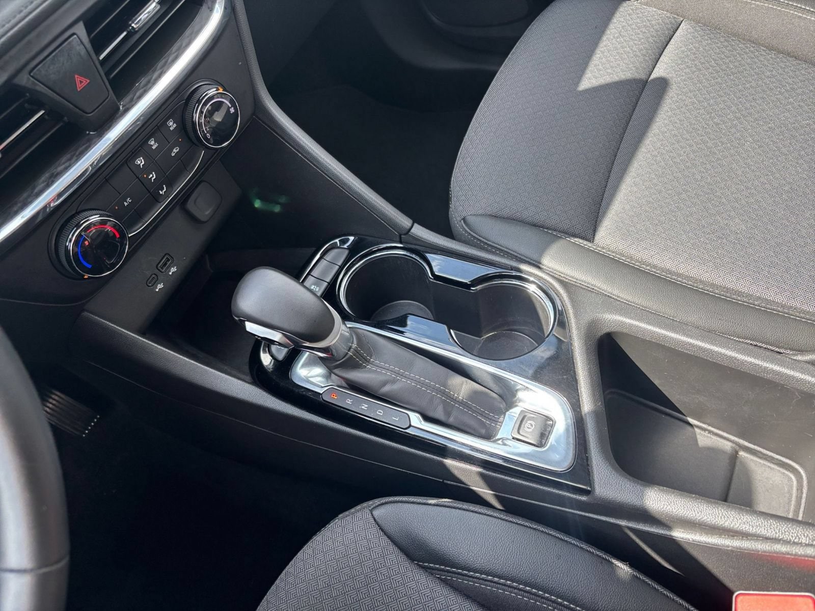 Thumbnail: 2025 Buick Encore GX - 35
