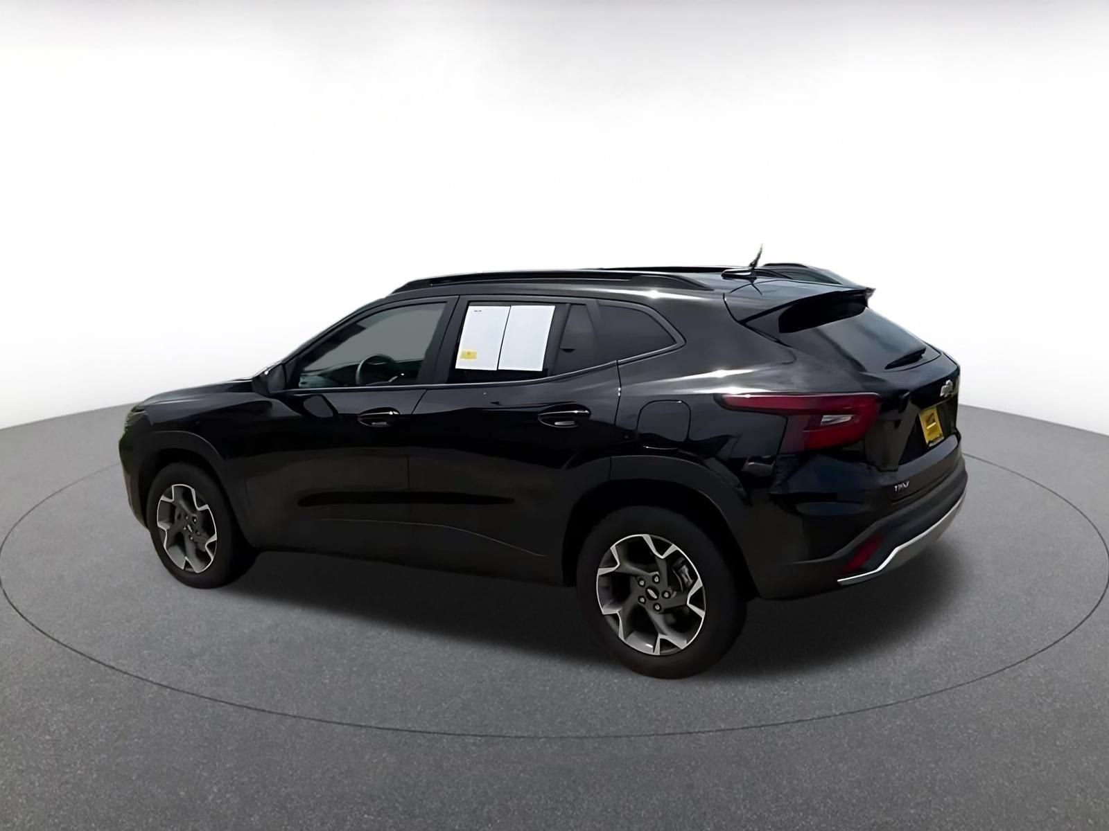 Thumbnail: 2025 Chevrolet Trax - 10