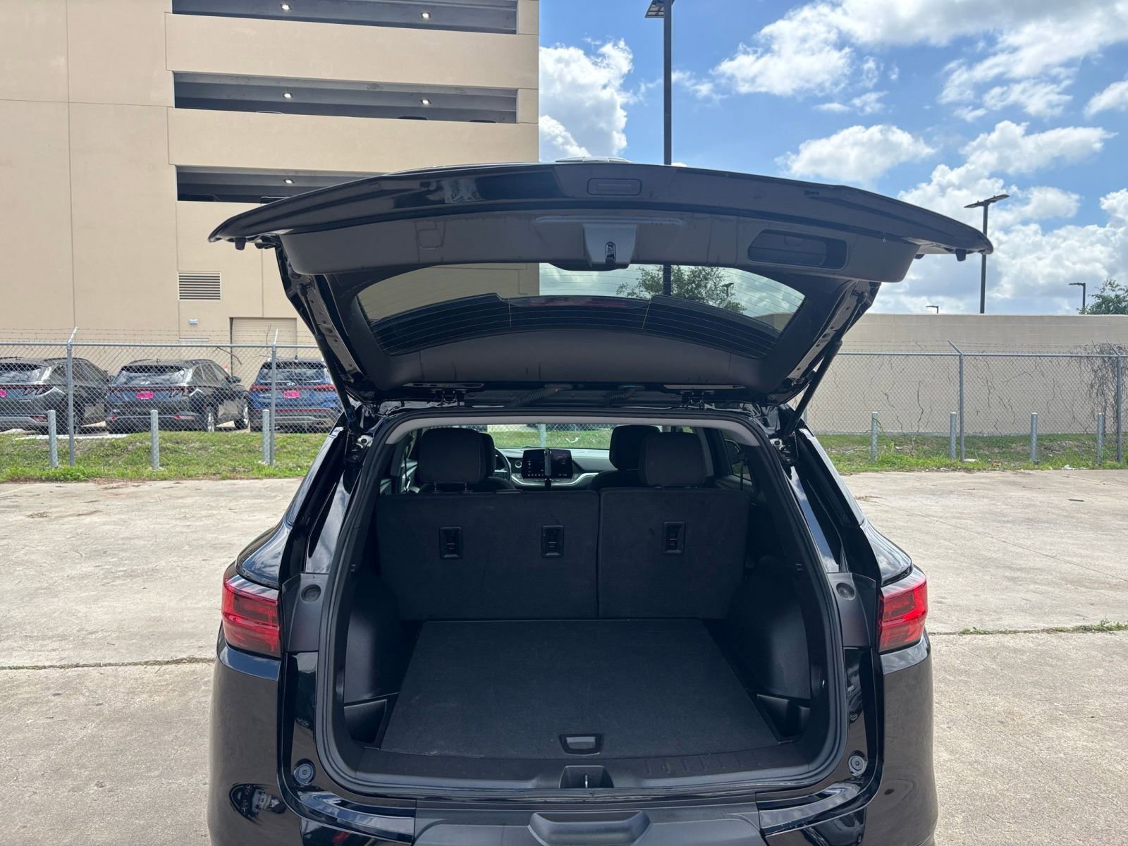 Thumbnail: 2025 Chevrolet Blazer - 30