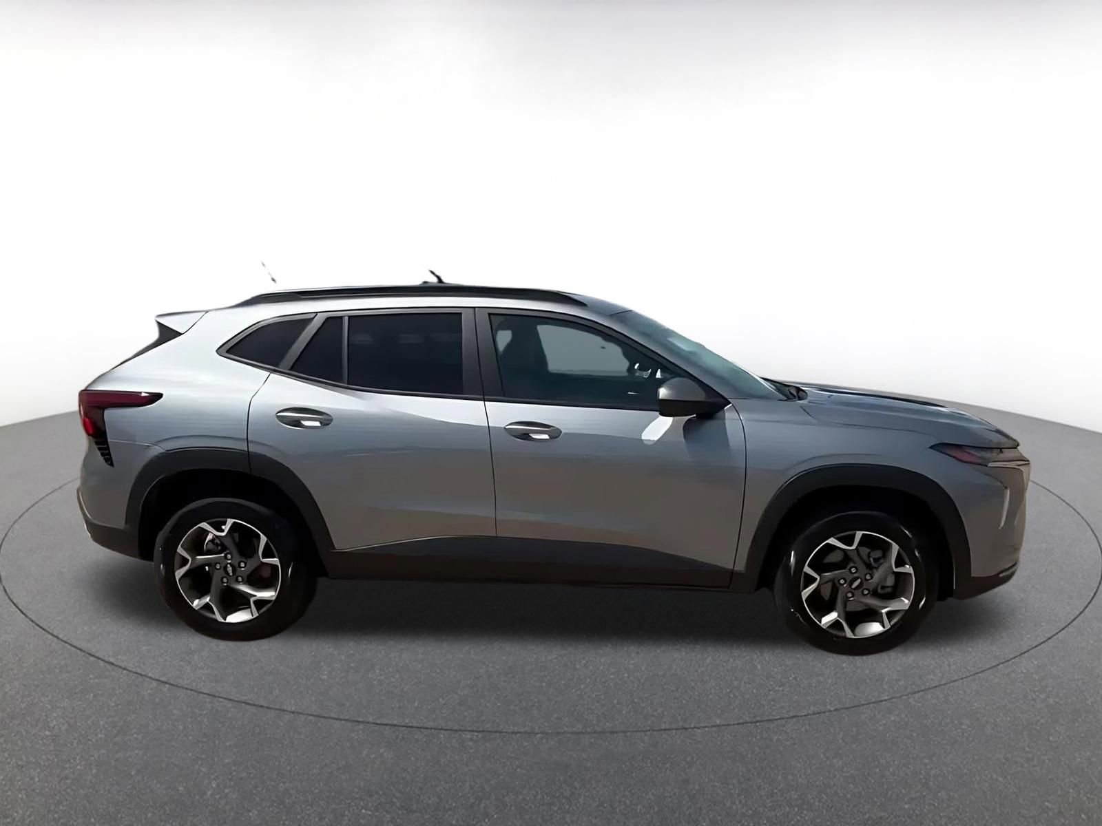 Thumbnail: 2025 Chevrolet Trax - 16